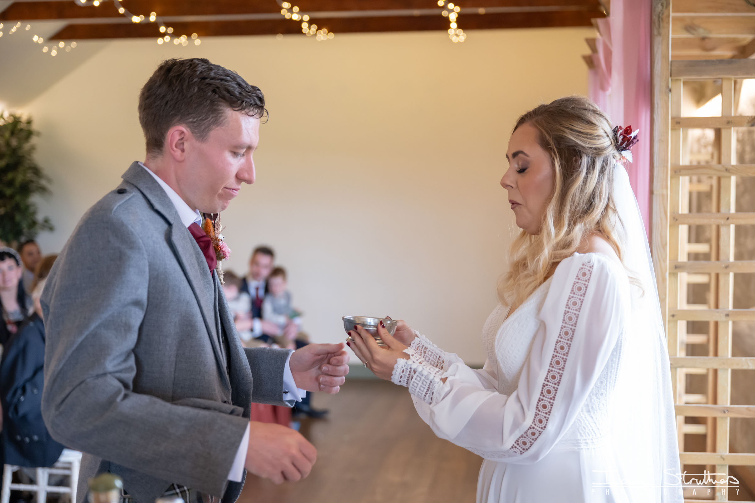 Ali & Alan wedding photograph 22