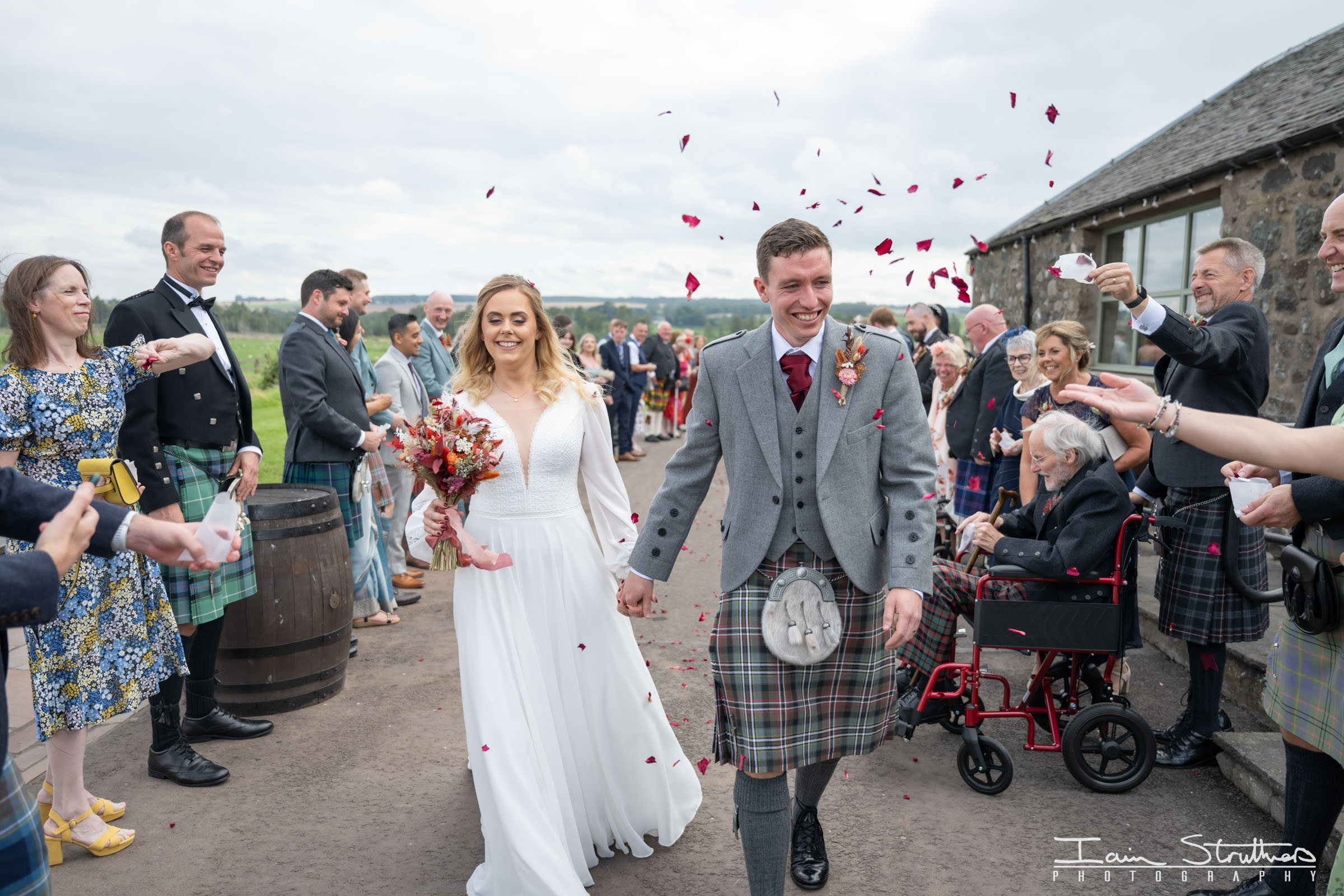 Ali & Alan wedding photograph 28