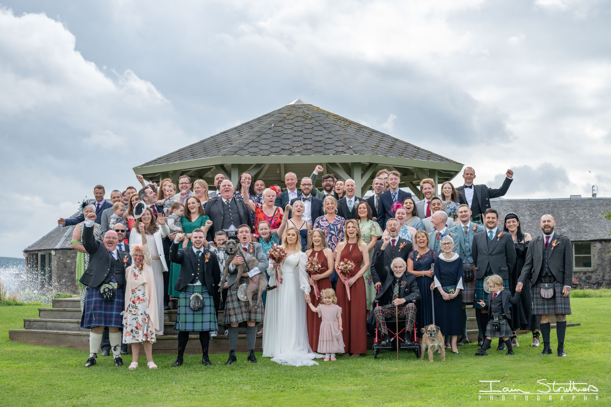 Ali & Alan wedding photograph 30