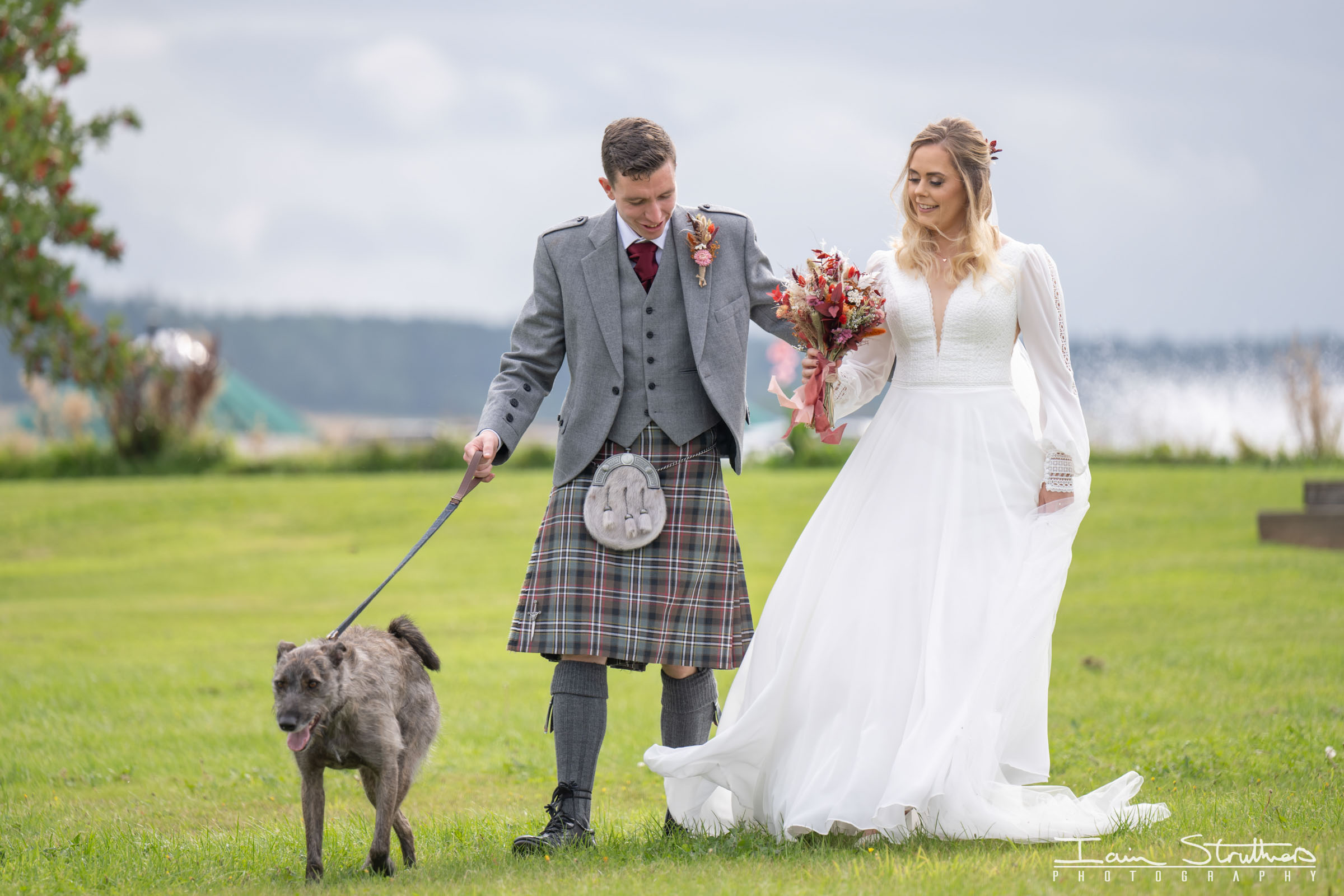 Ali & Alan wedding photograph 31