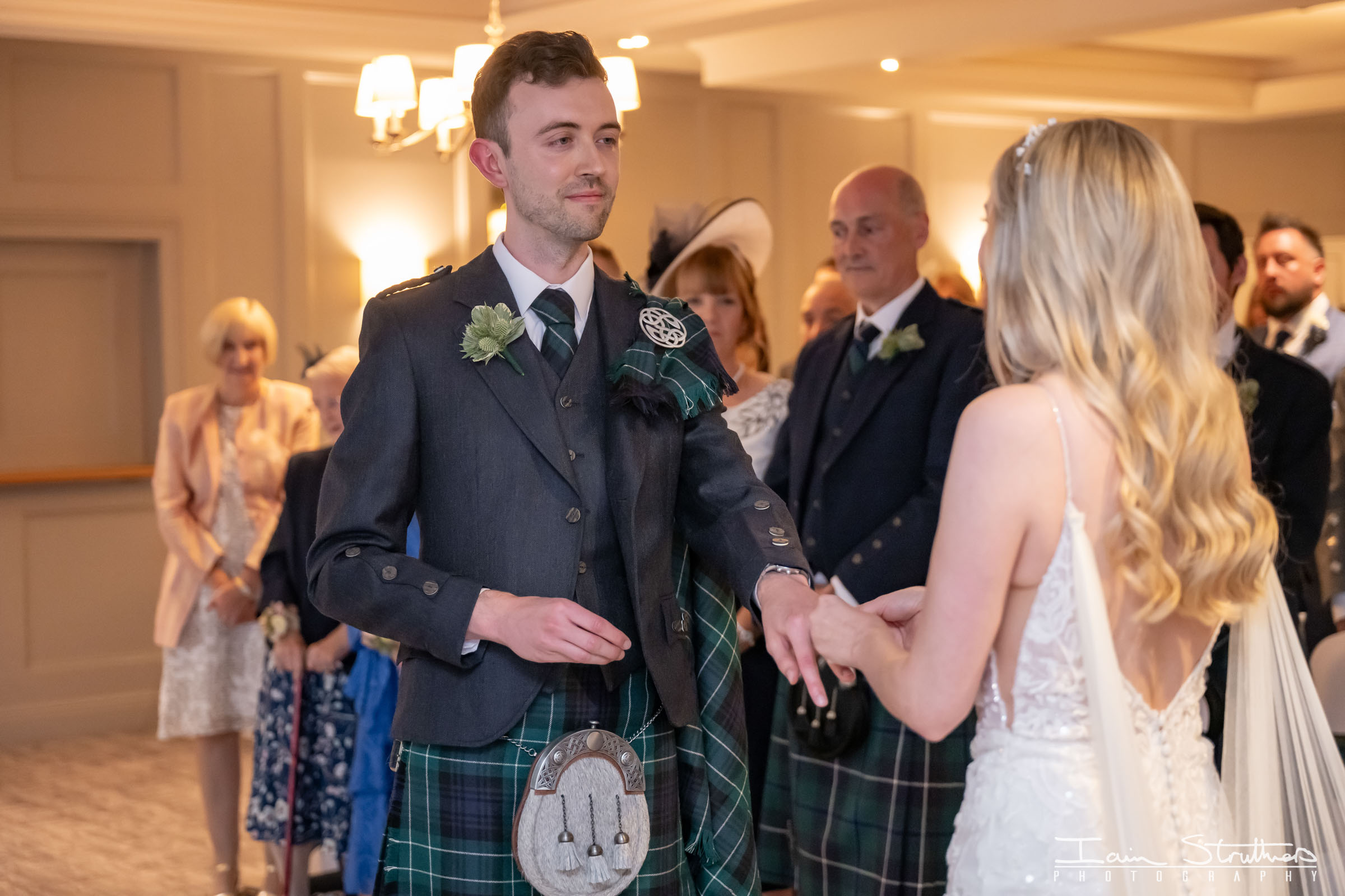 Amy & Martin wedding photograph 22