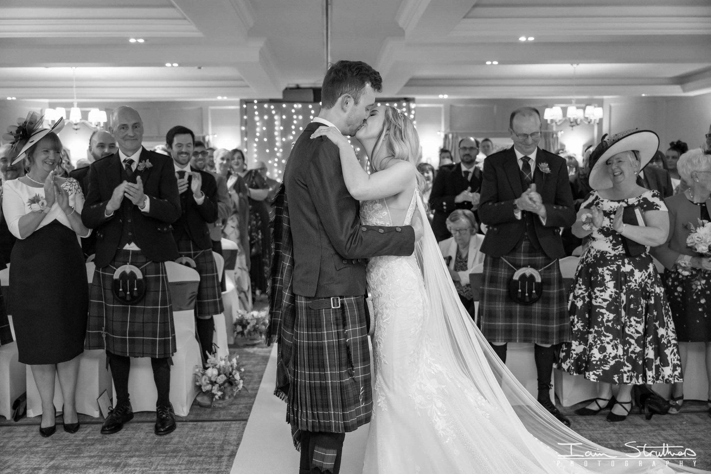Amy & Martin wedding photograph 23