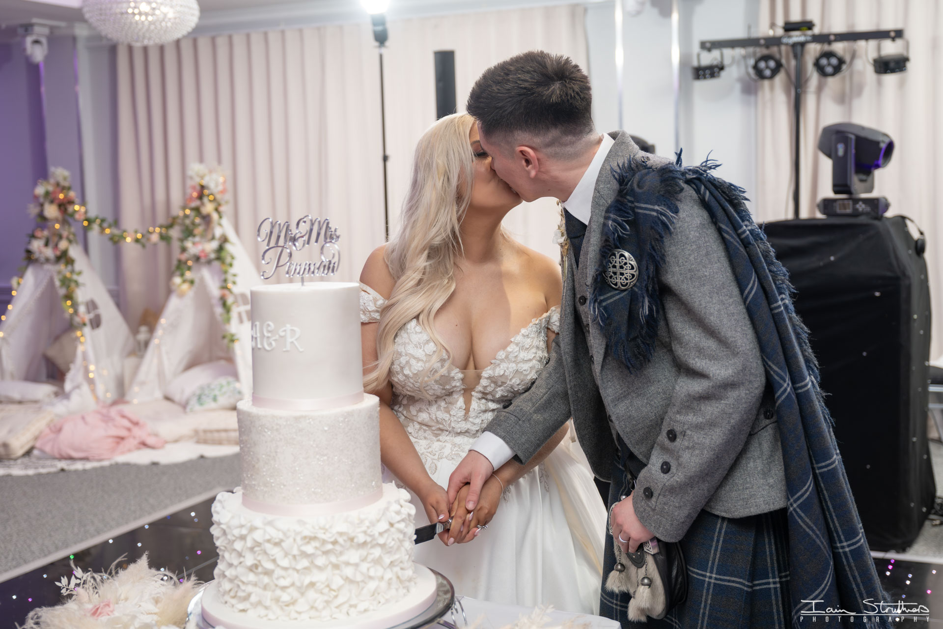 Anny & Rhys wedding photograph 43