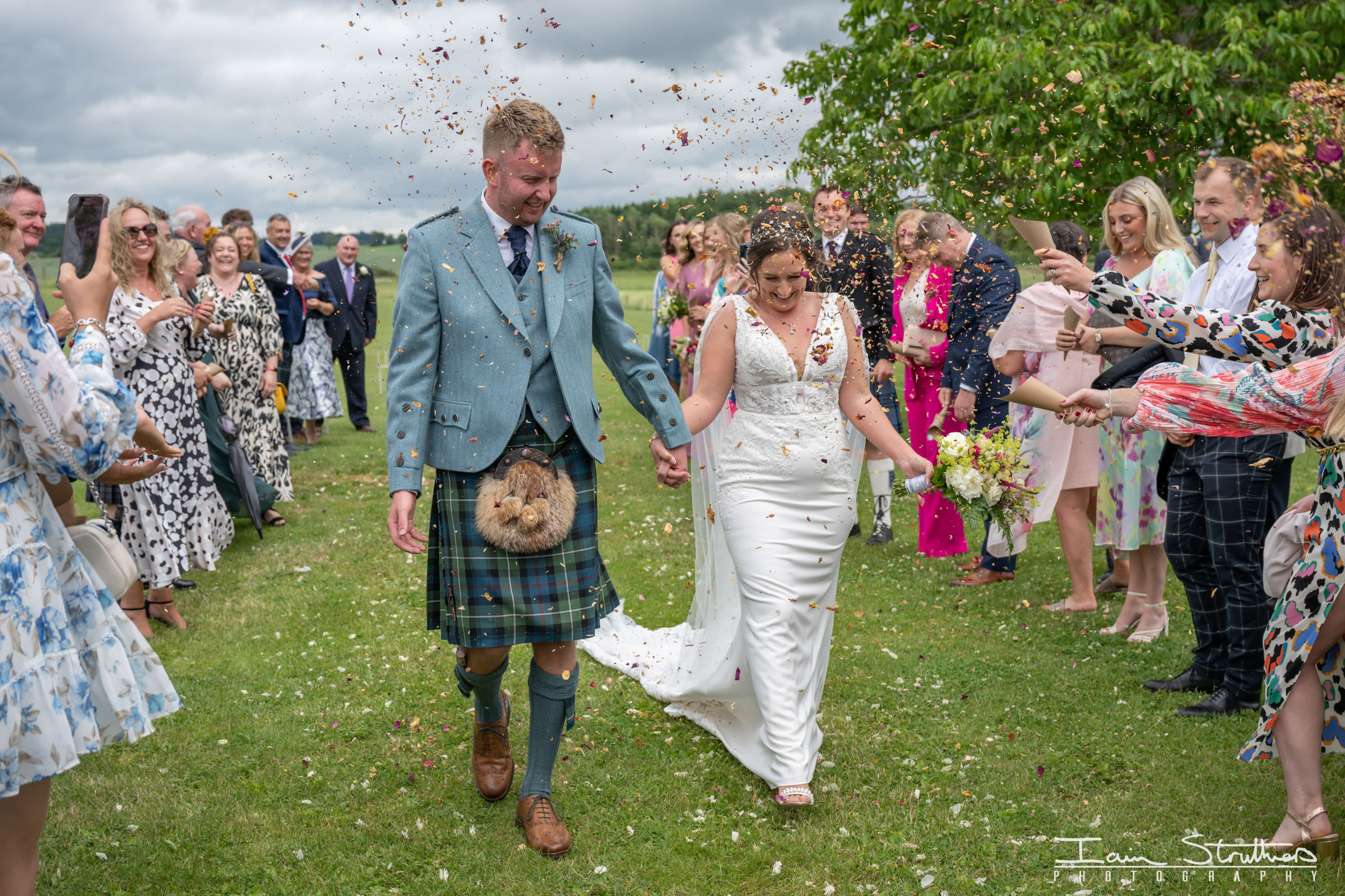 Ashlee & Tom wedding photograph 25