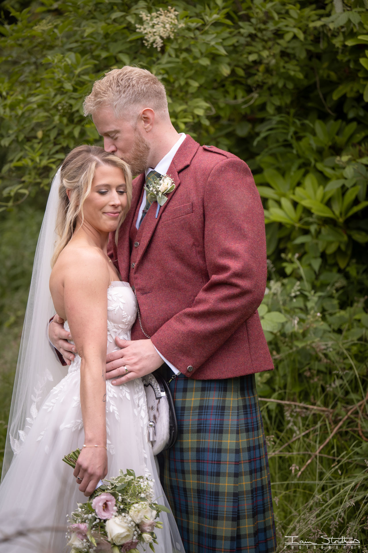 Brenna & Callum wedding photograph 42