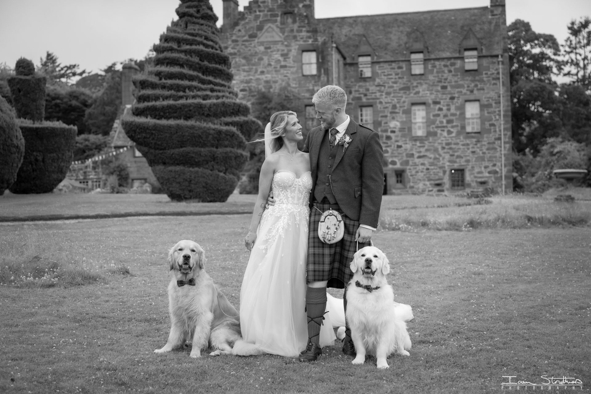 Brenna & Callum wedding photograph 52