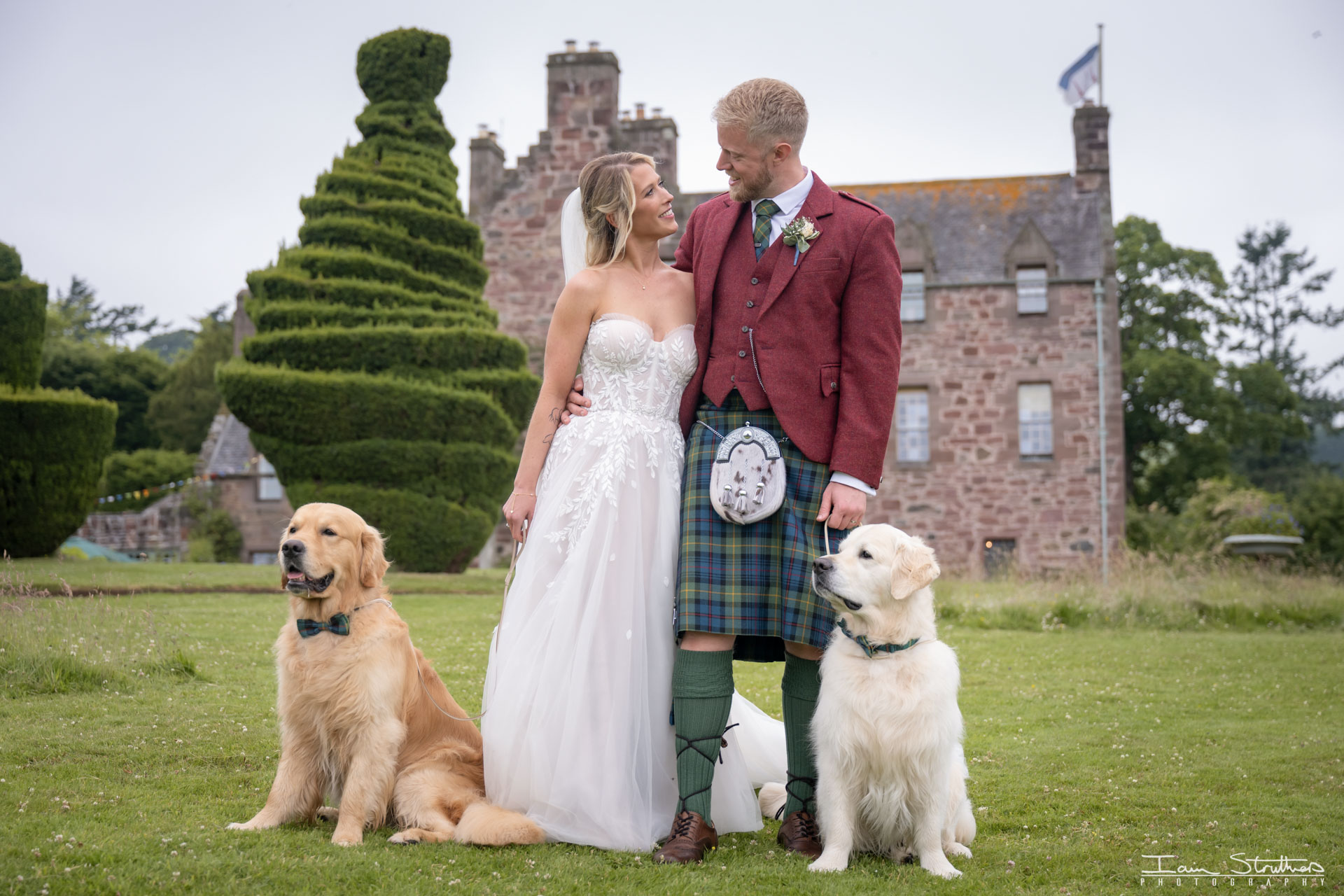 Brenna & Callum wedding photograph 53