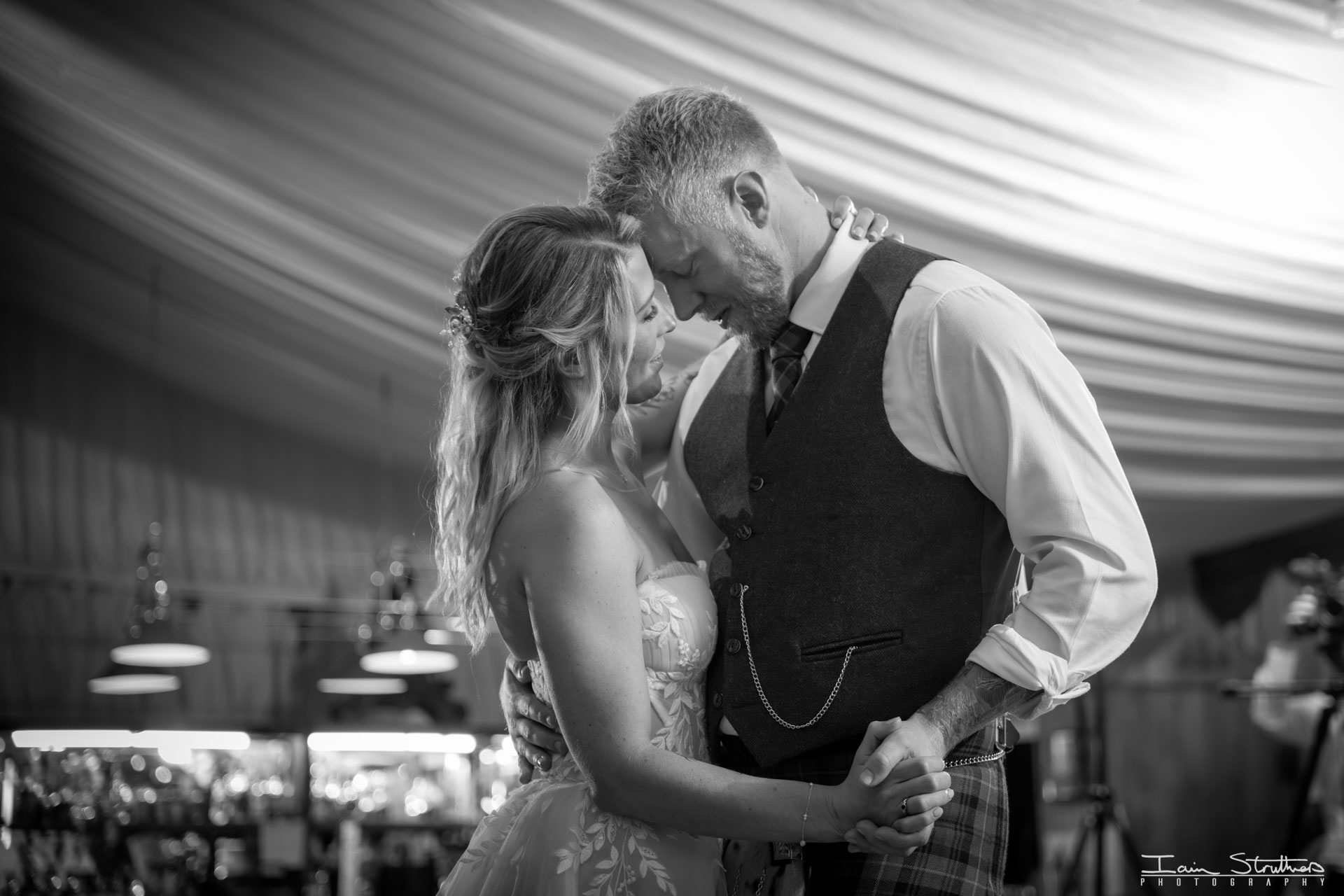 Brenna & Callum wedding photograph 73