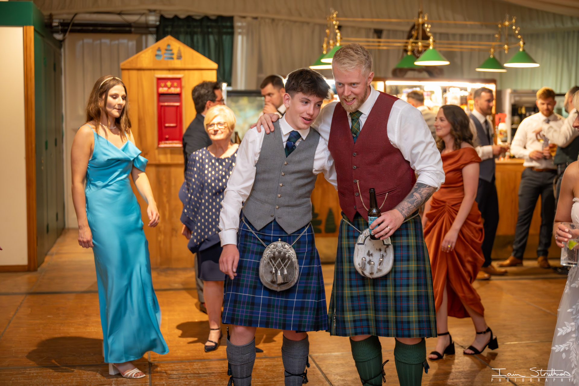 Brenna & Callum wedding photograph 84
