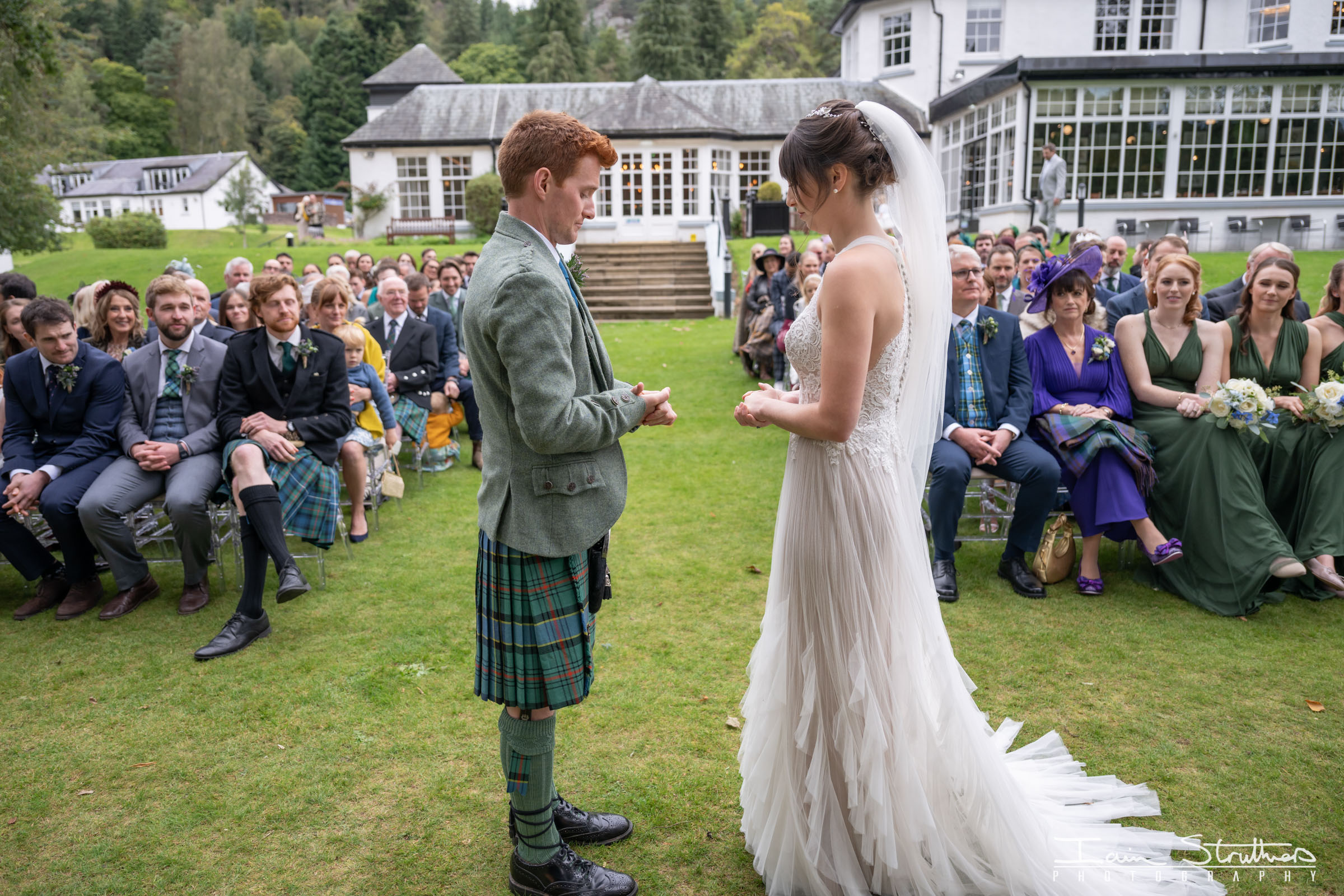 Bryony & Cameron wedding photograph 20