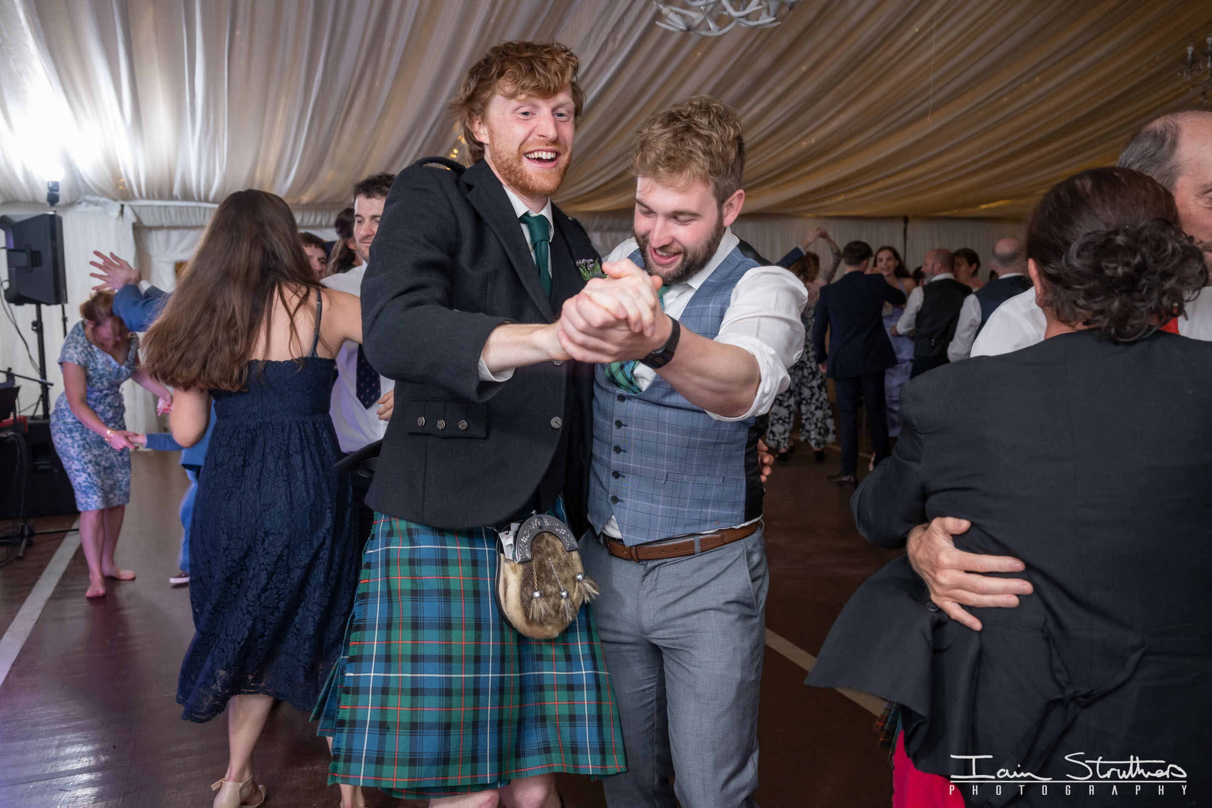 Bryony & Cameron wedding photograph 71