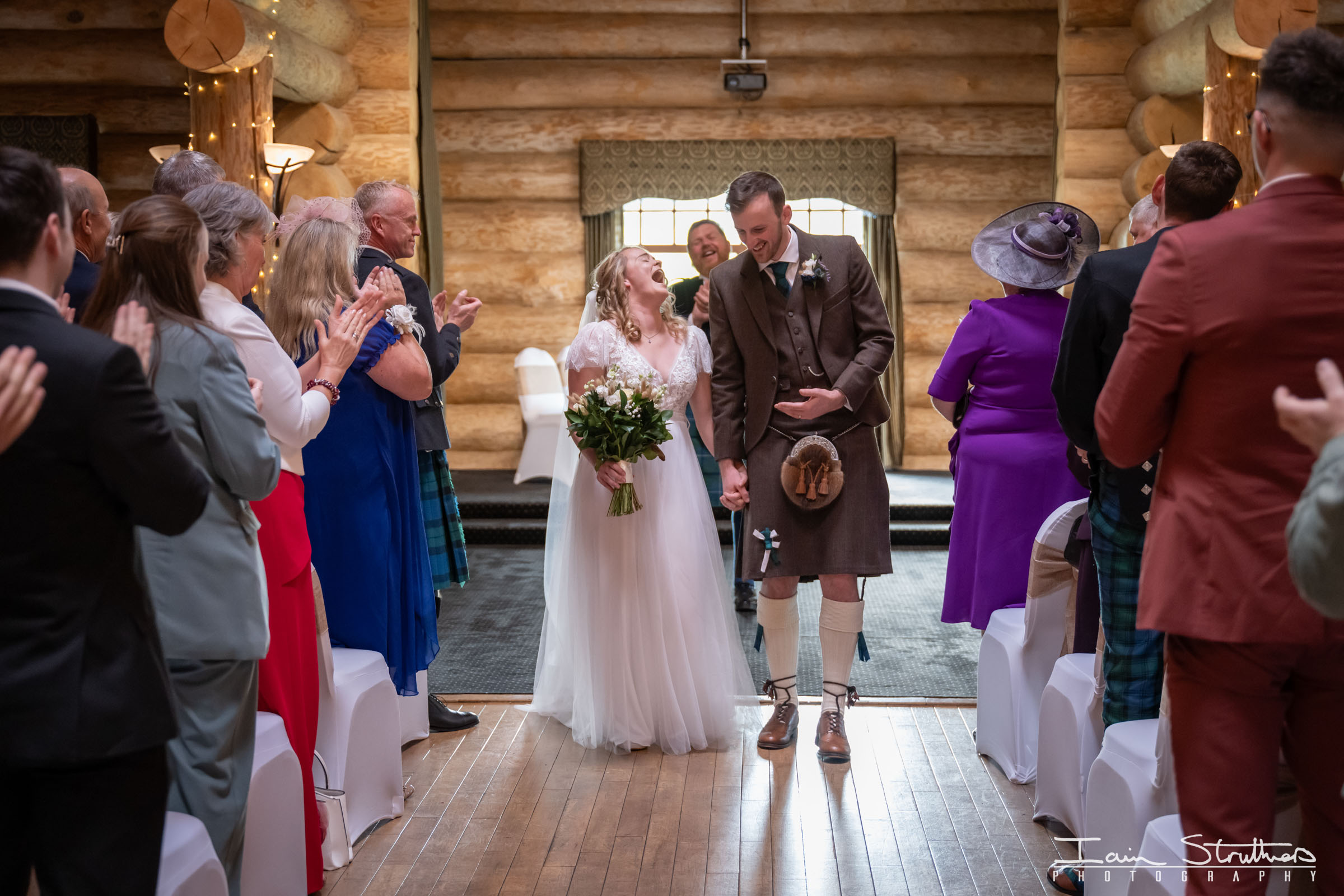 Claire & Finlay wedding photograph 12
