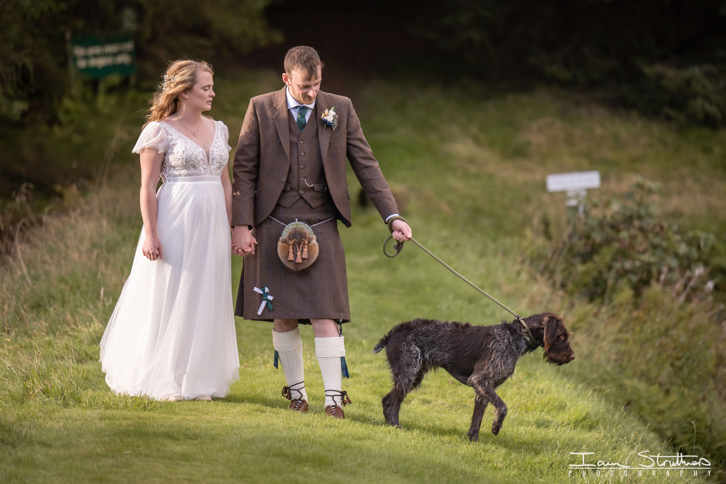 Claire & Finlay wedding photograph 30