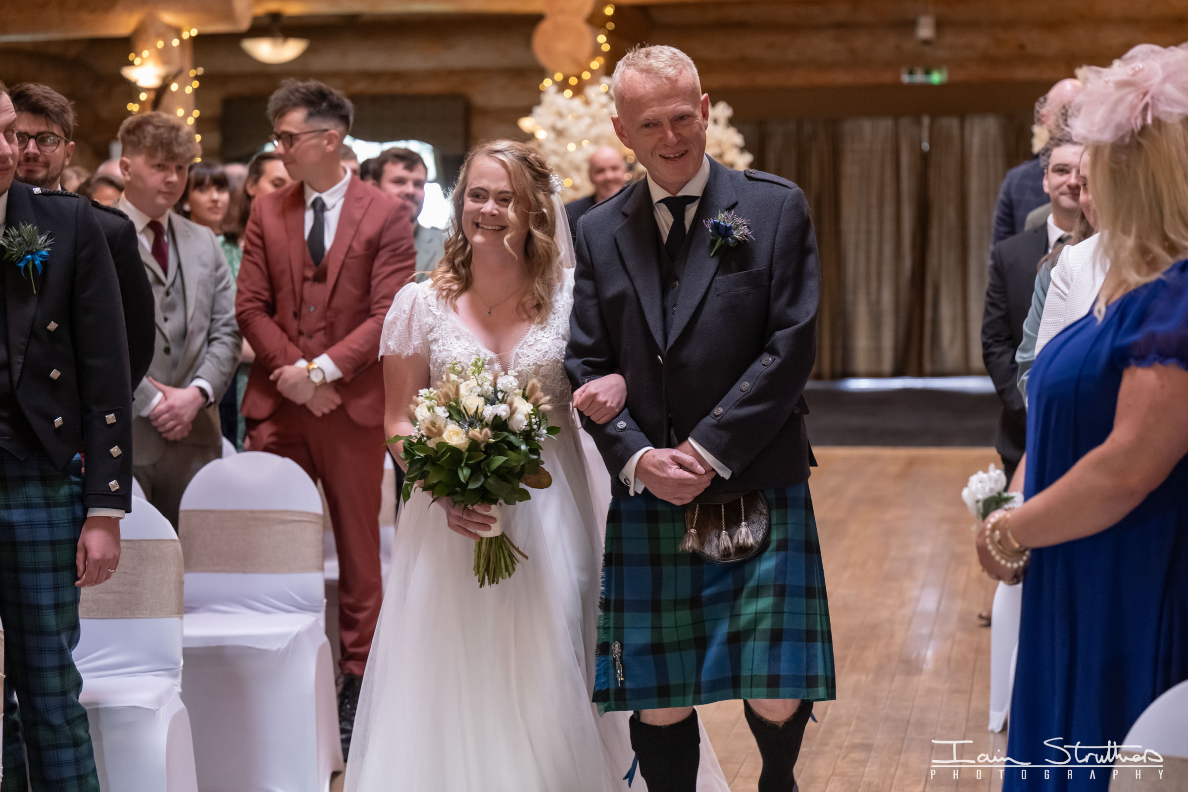 Claire & Finlay wedding photograph 4