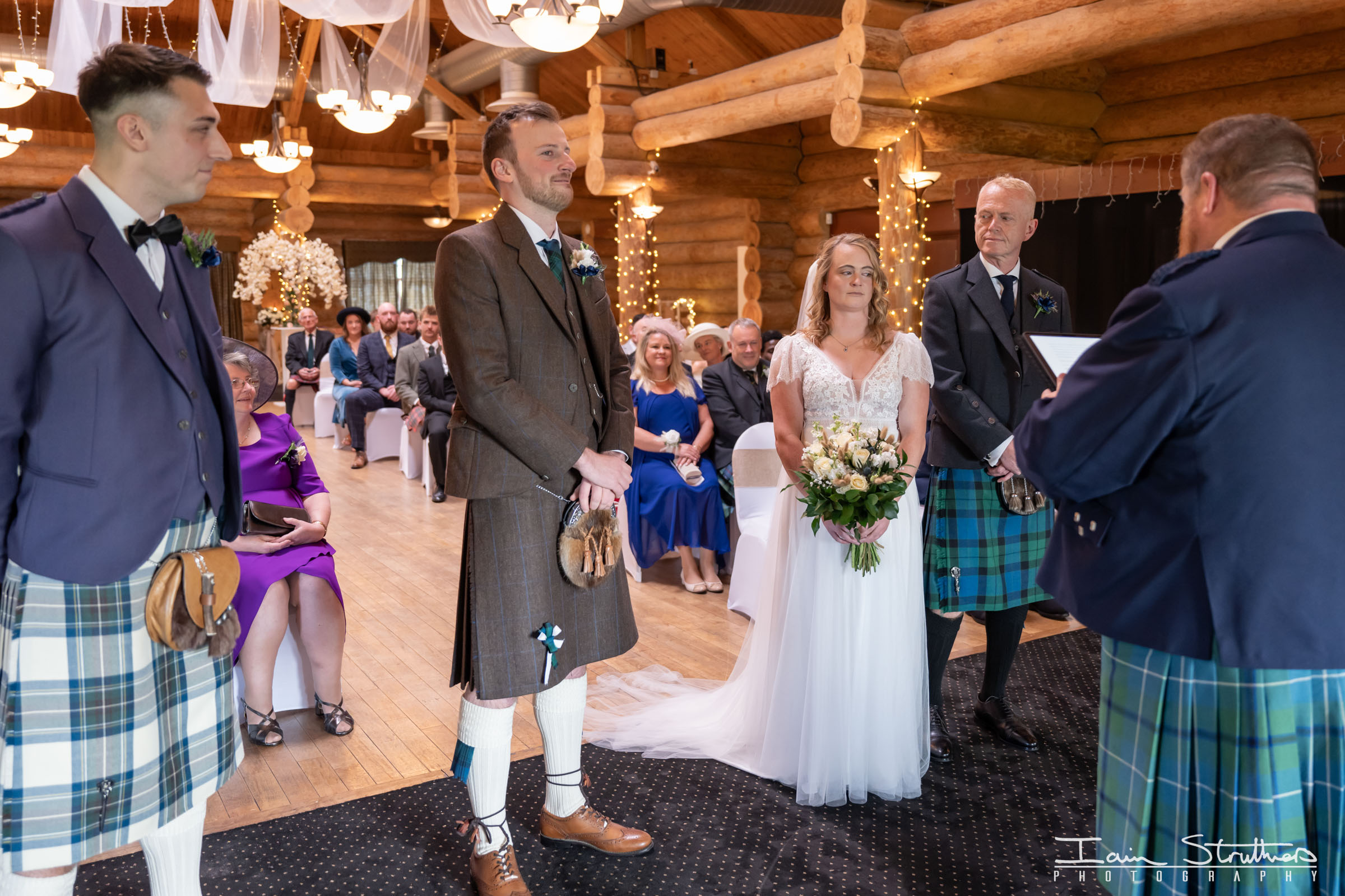 Claire & Finlay wedding photograph 5