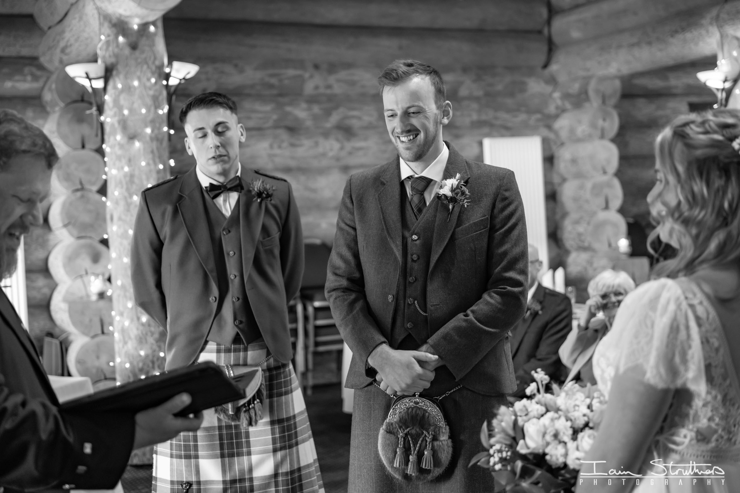 Claire & Finlay wedding photograph 8