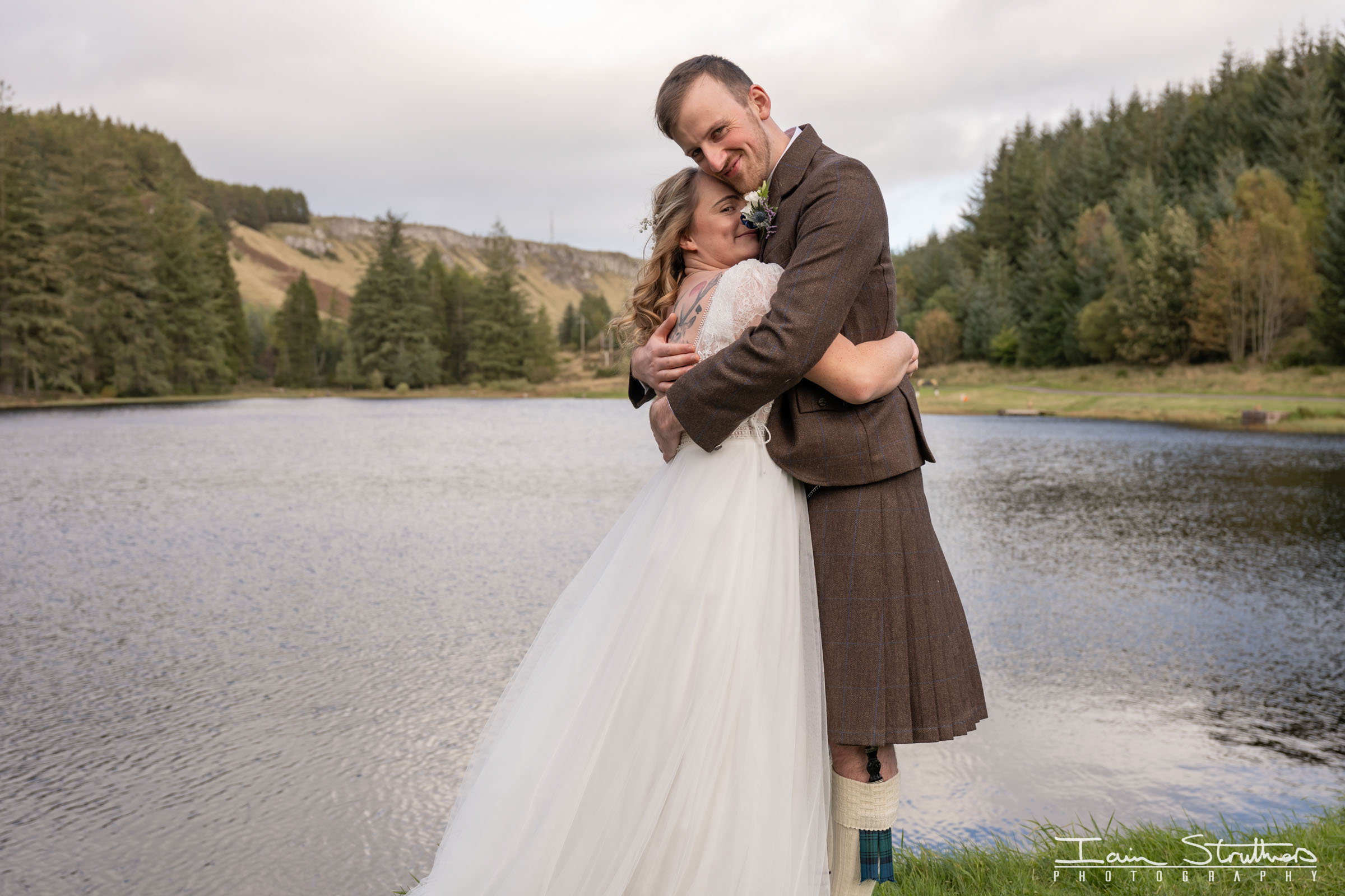 Claire & Finlay wedding photograph 74
