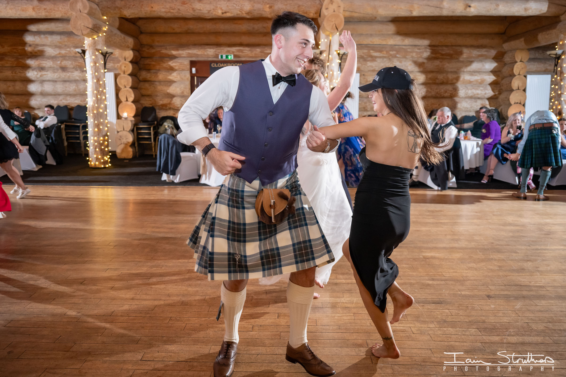 Claire & Finlay wedding photograph 113