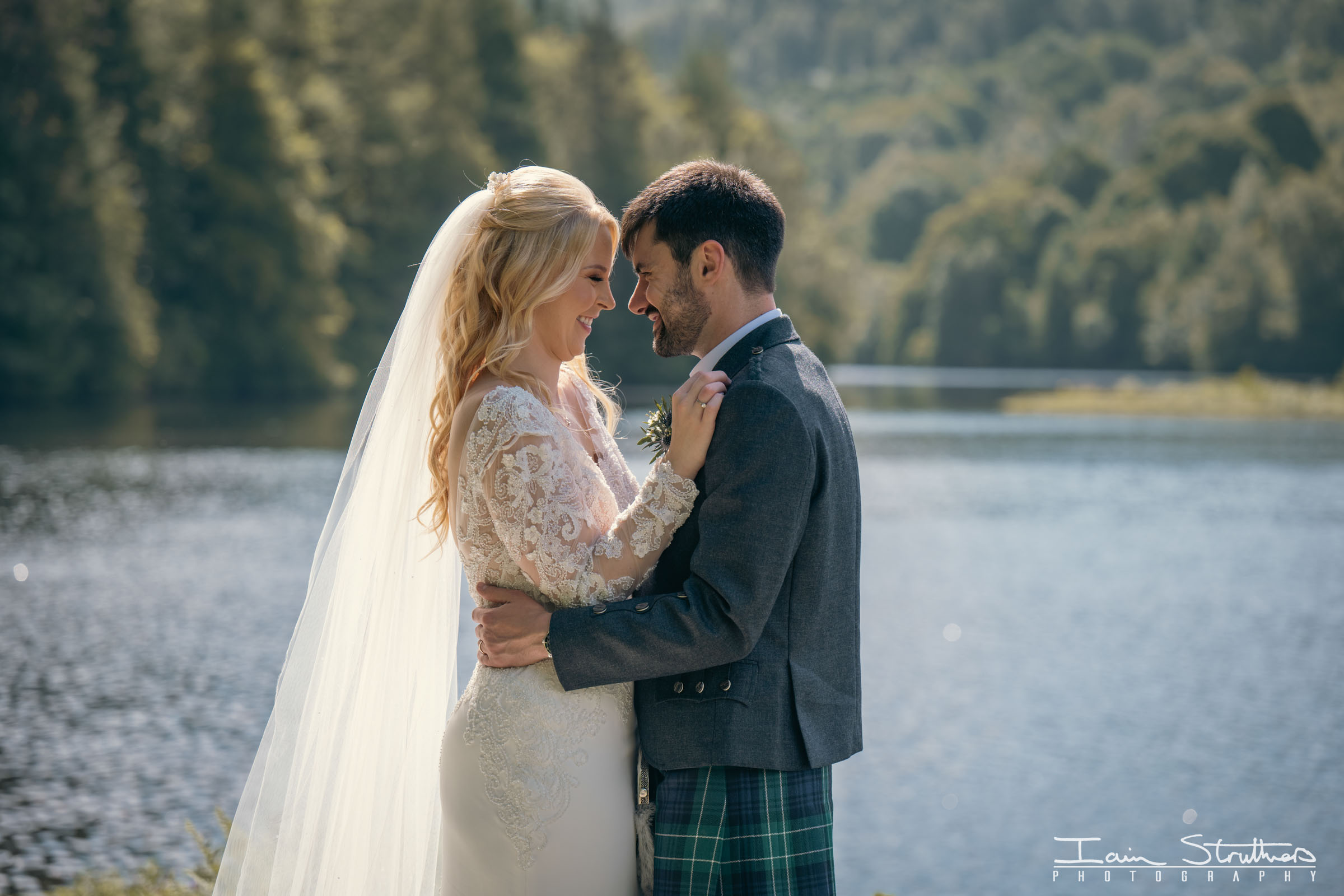 Danielle & Andrew wedding photograph 32