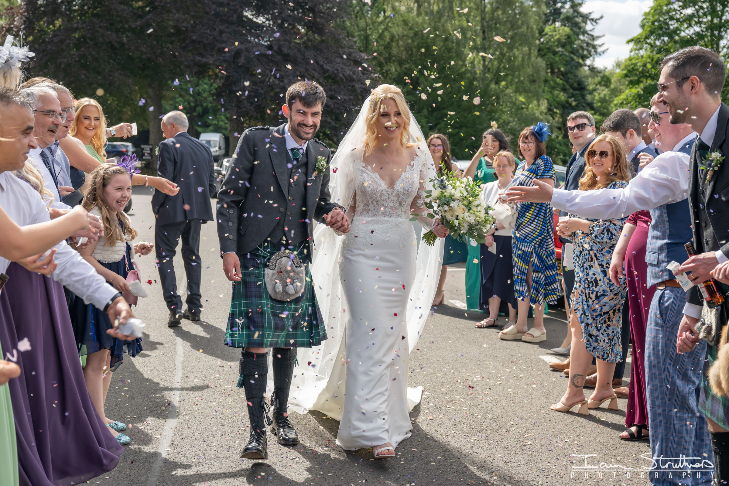 Danielle & Andrew wedding photograph 37
