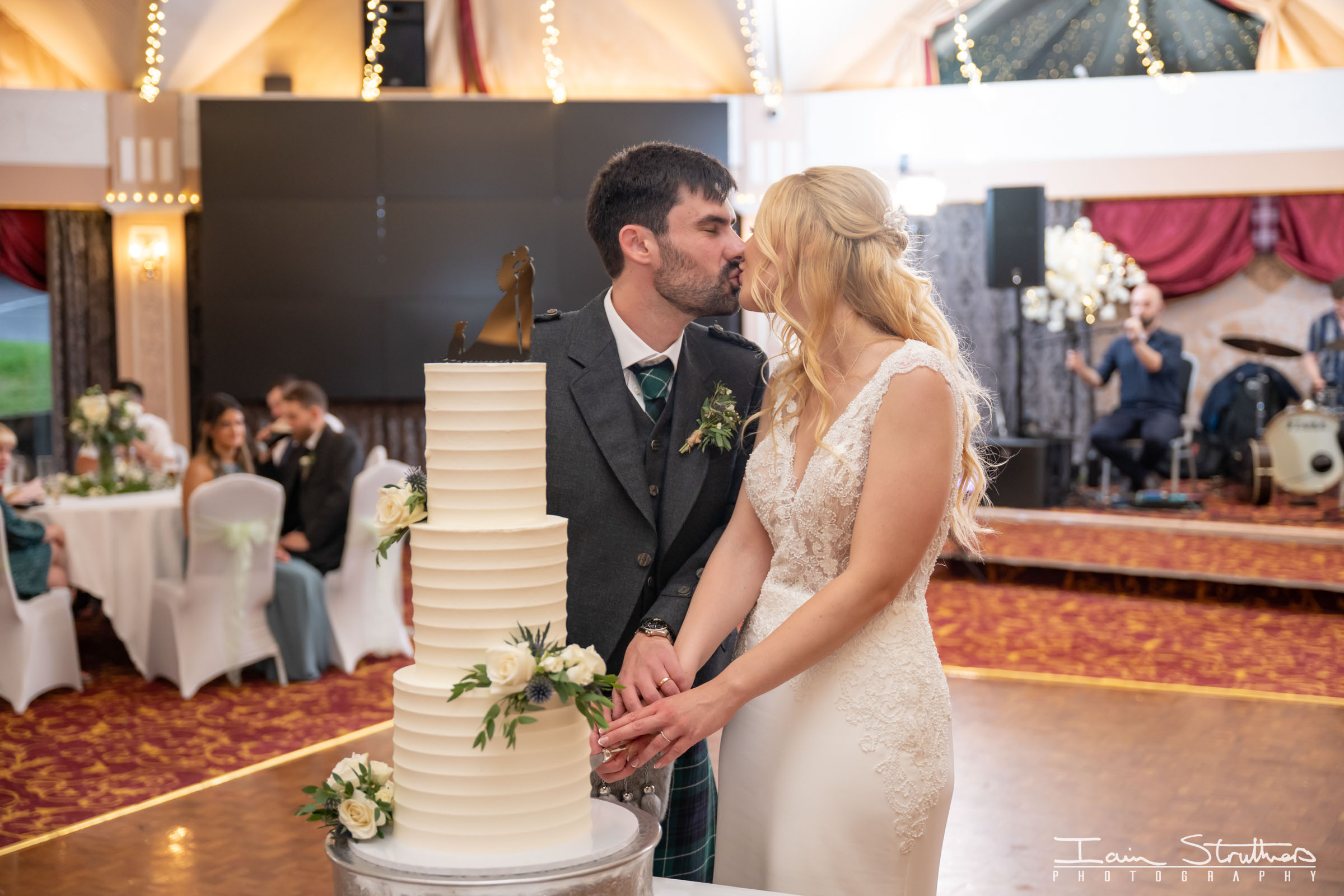 Danielle & Andrew wedding photograph 60