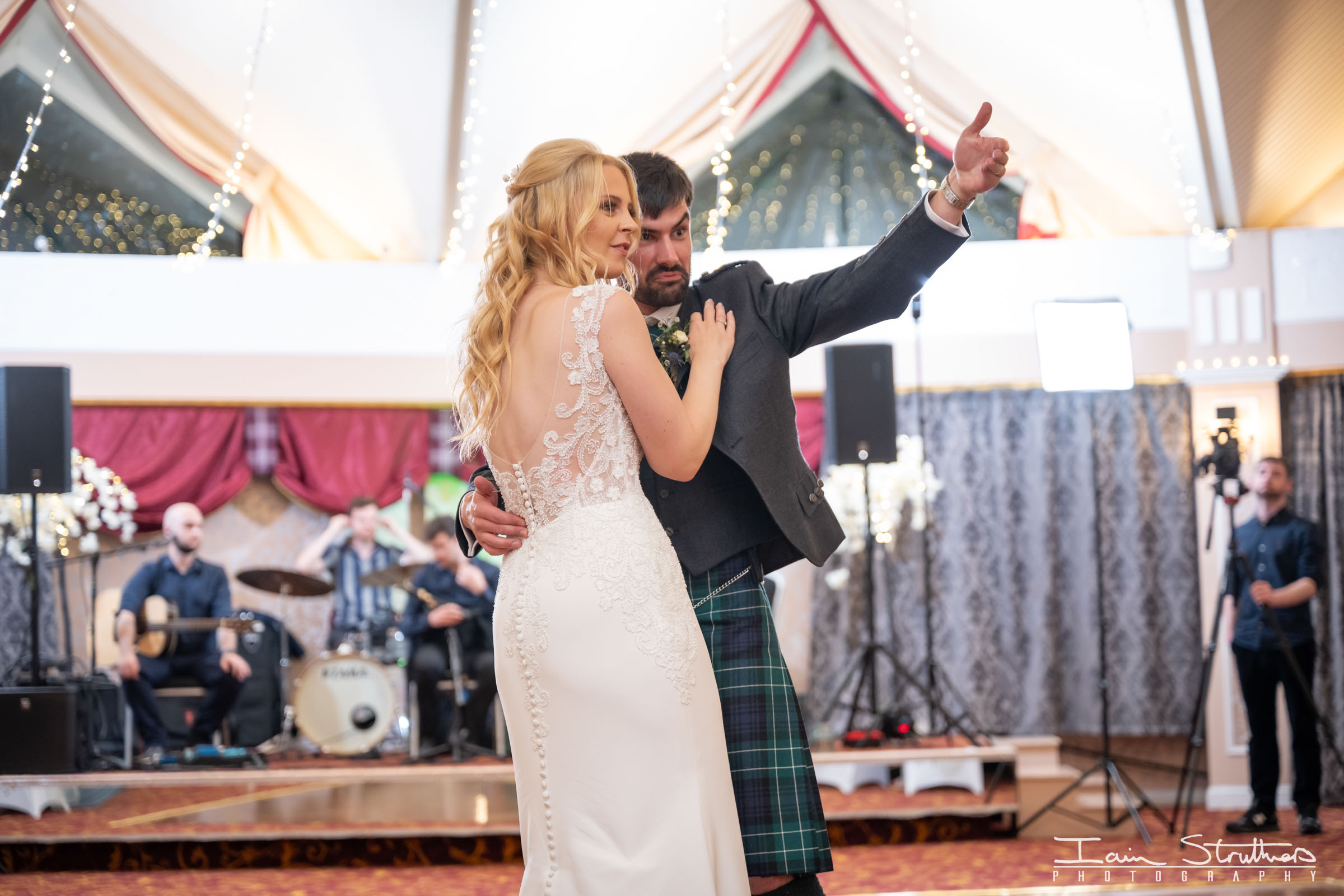 Danielle & Andrew wedding photograph 61
