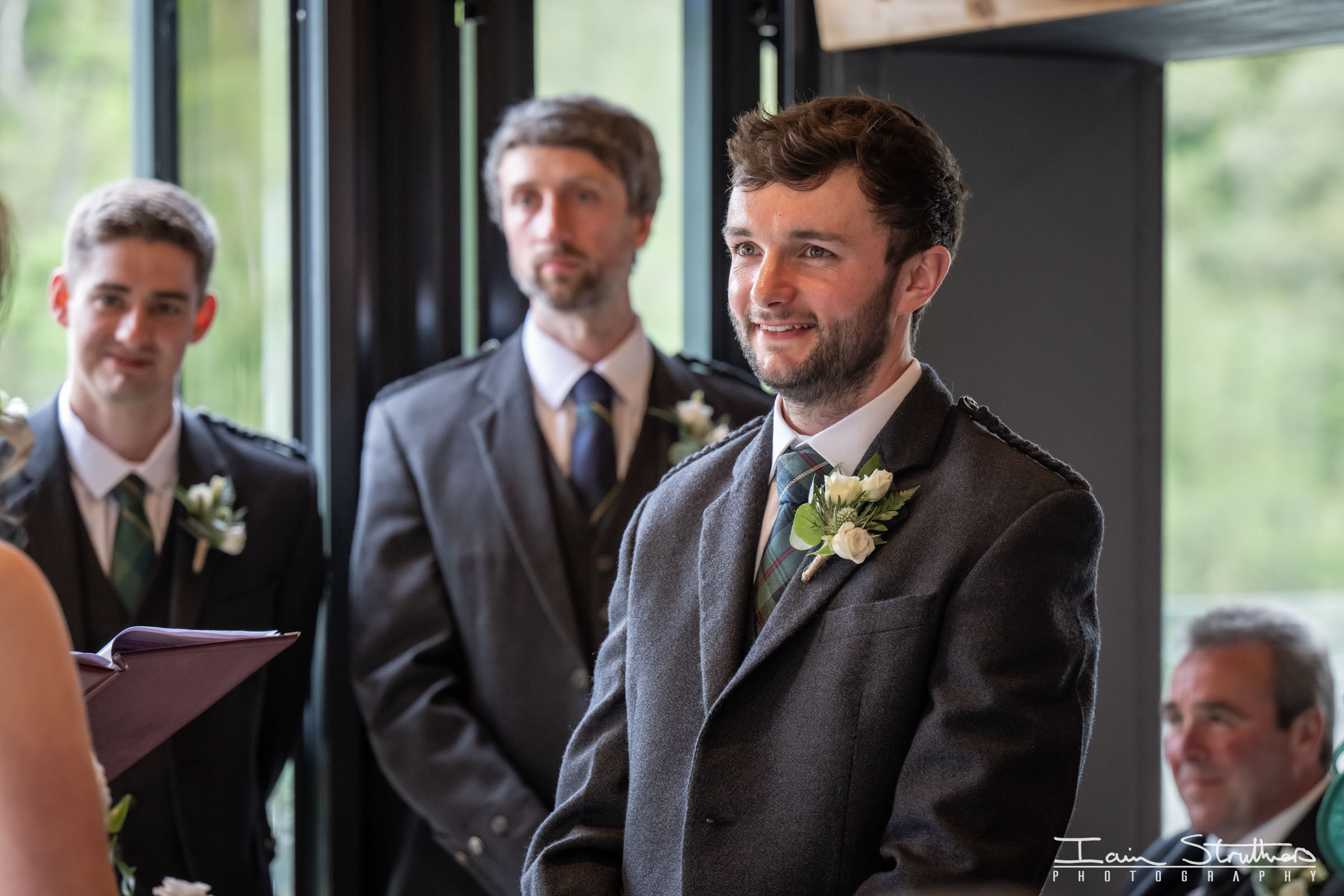 Emma & Andrew wedding photograph 16