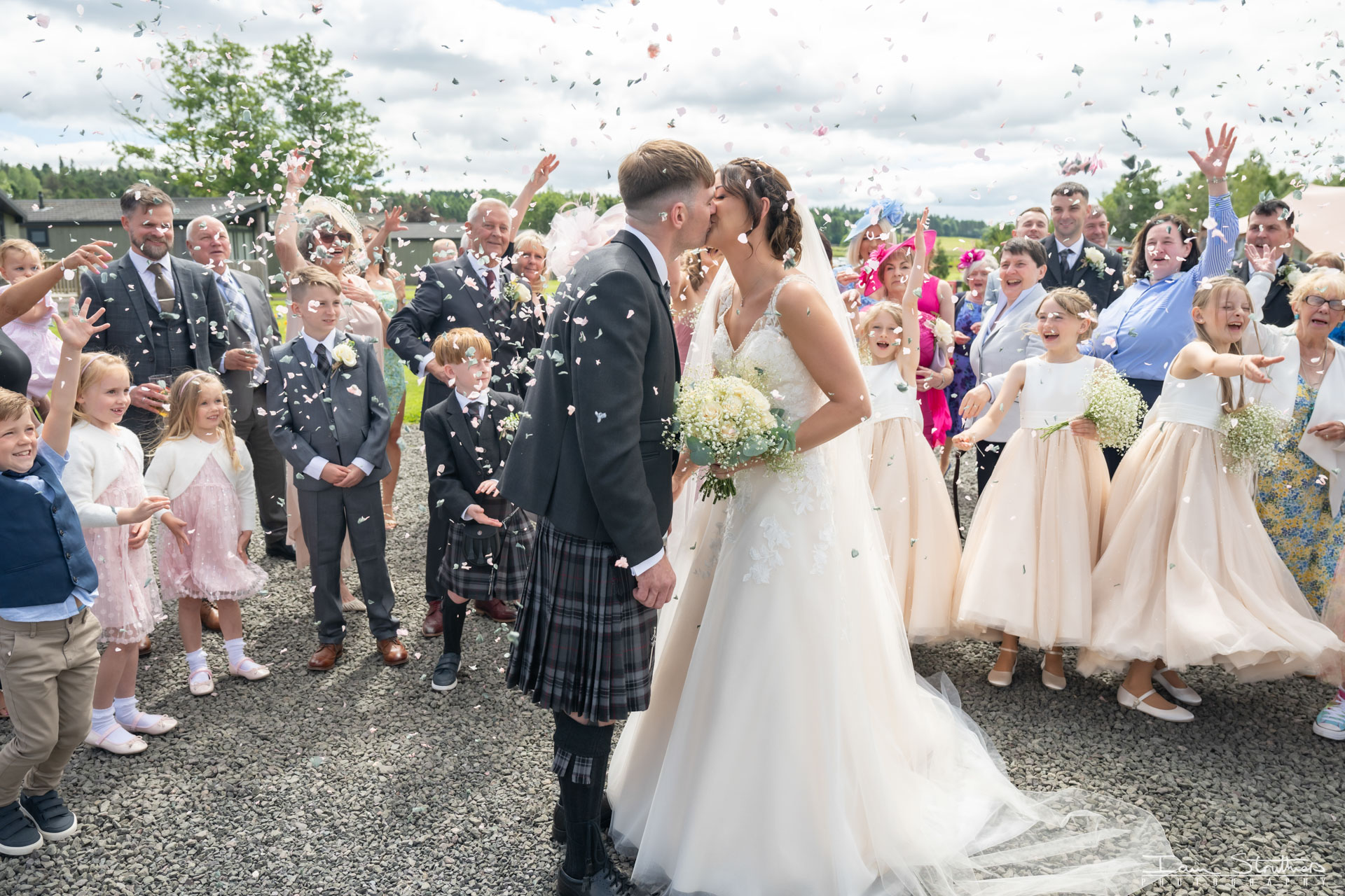 Emma & Jimmy wedding photograph 14