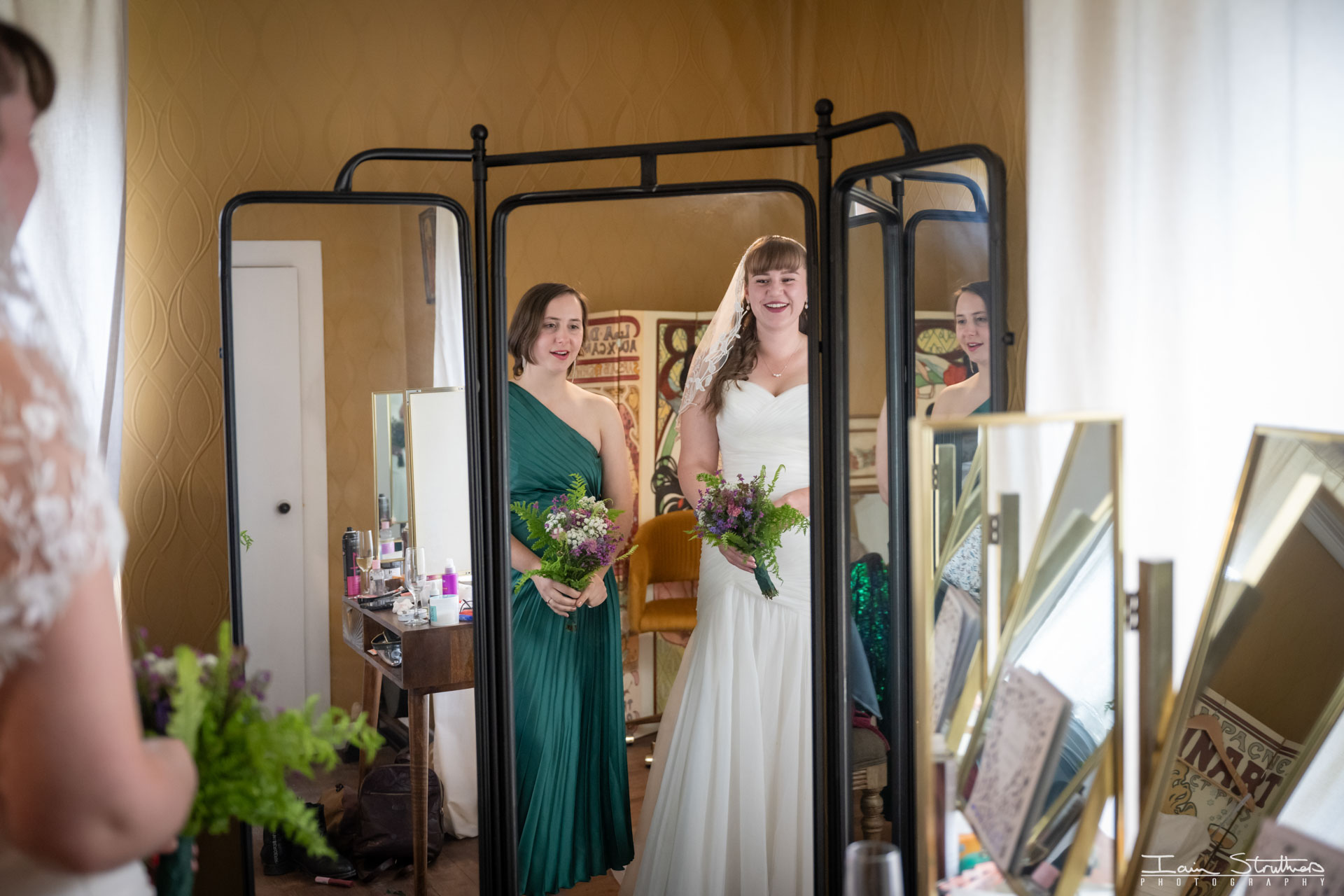 Helen & Sam wedding photograph 19
