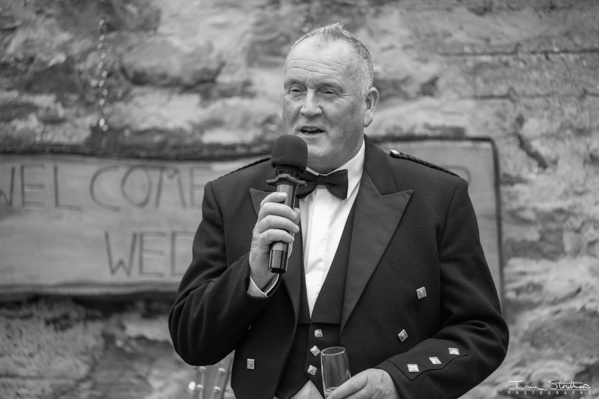 Helen & Sam wedding photograph 33