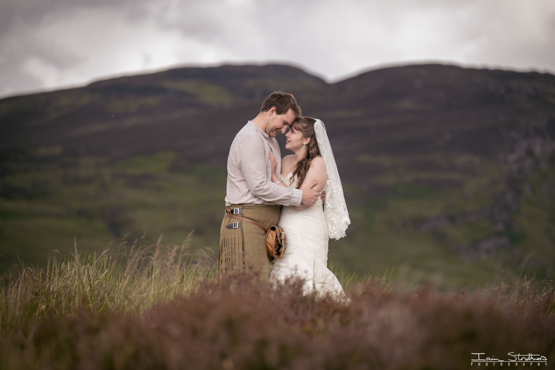 Helen & Sam wedding photograph 44
