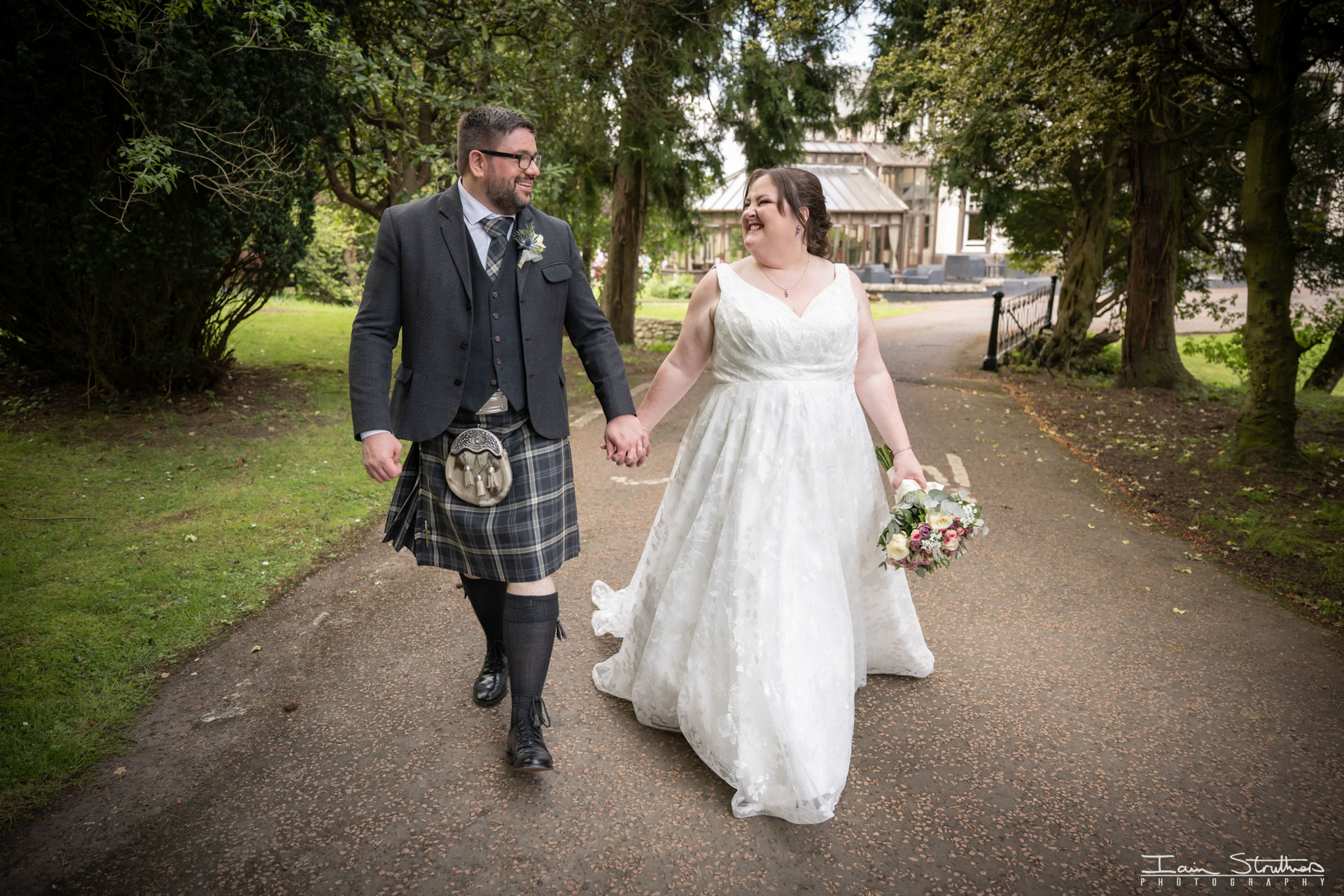 Karen & Andy wedding photograph 30