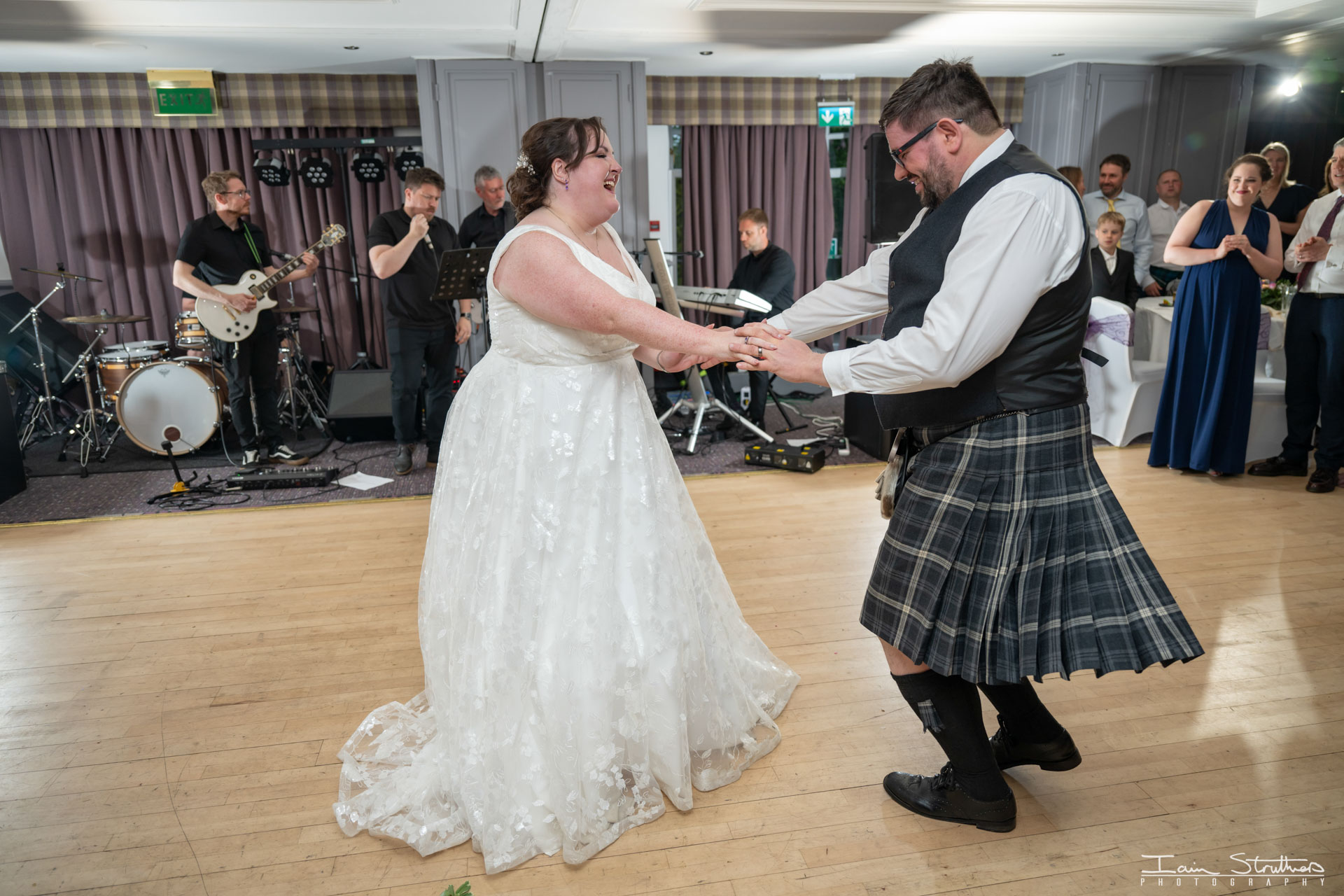 Karen & Andy wedding photograph 52