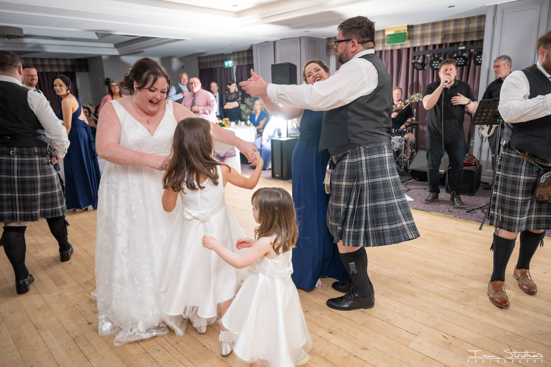 Karen & Andy wedding photograph 53