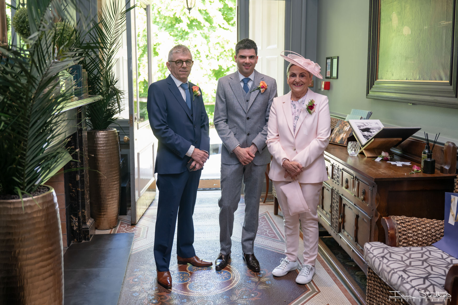 Kirsty & Morgan wedding photograph 10