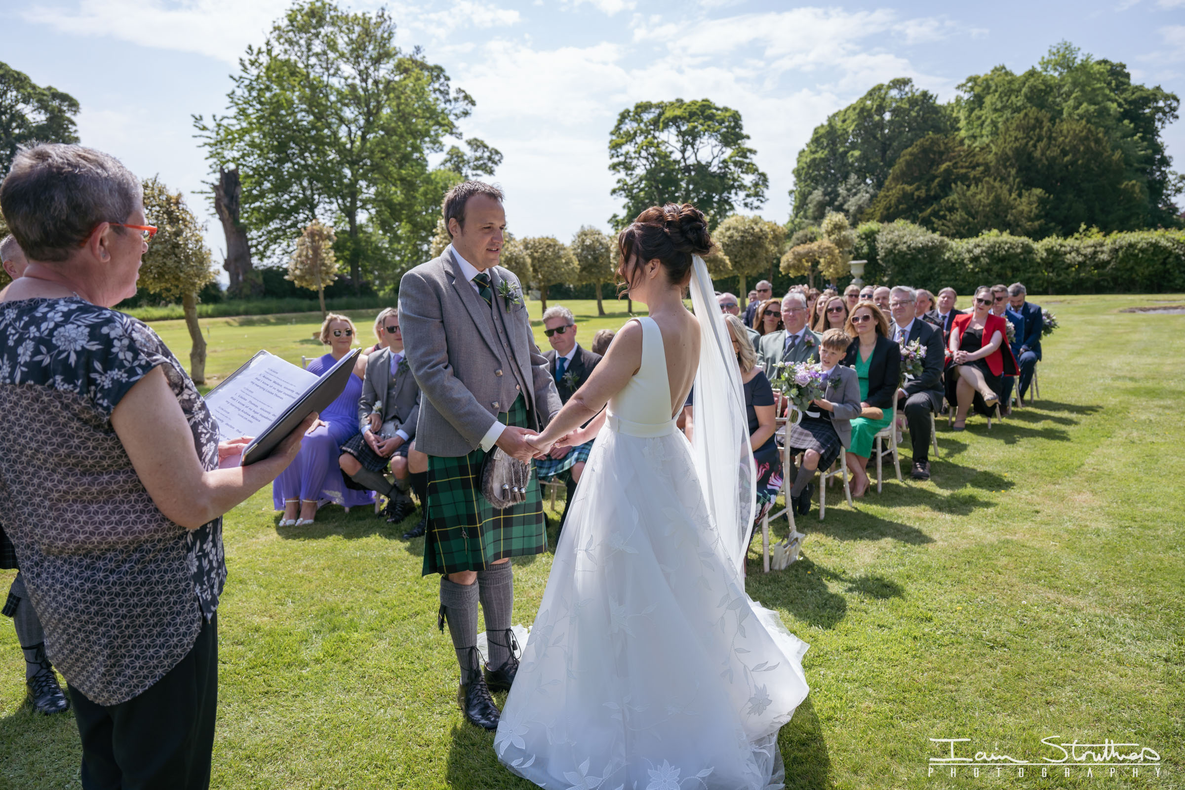 Louise & Andrew wedding photograph 14