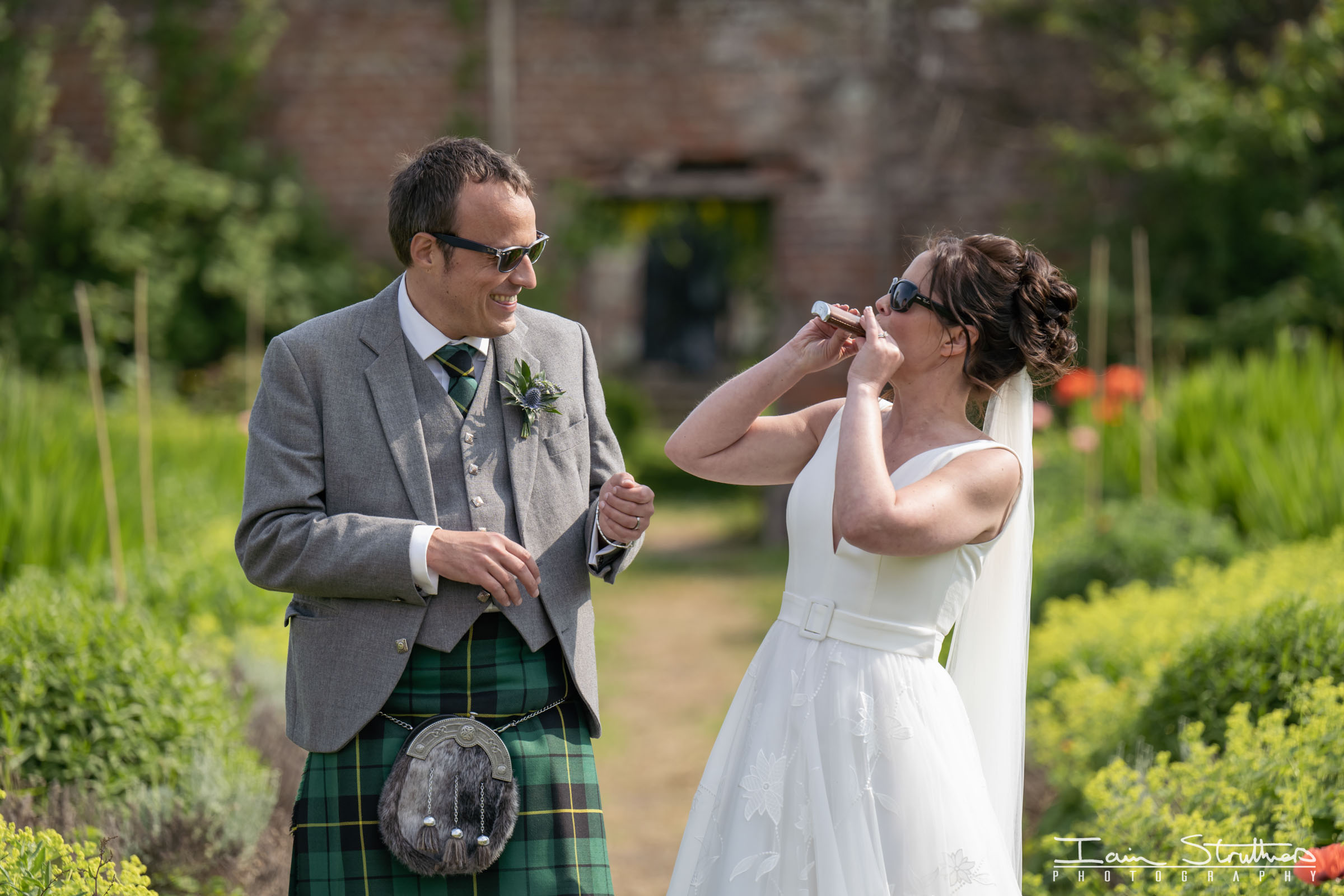 Louise & Andrew wedding photograph 30