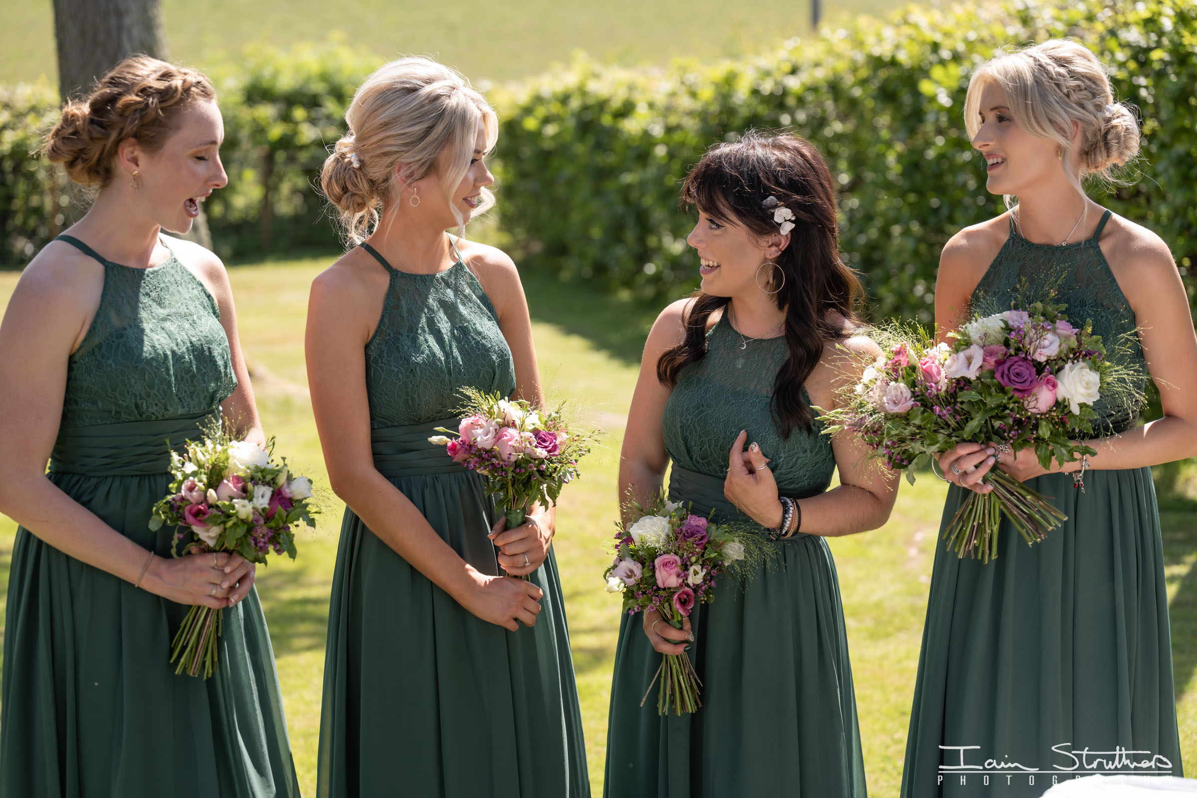 Lauren & Gavin wedding photograph 16