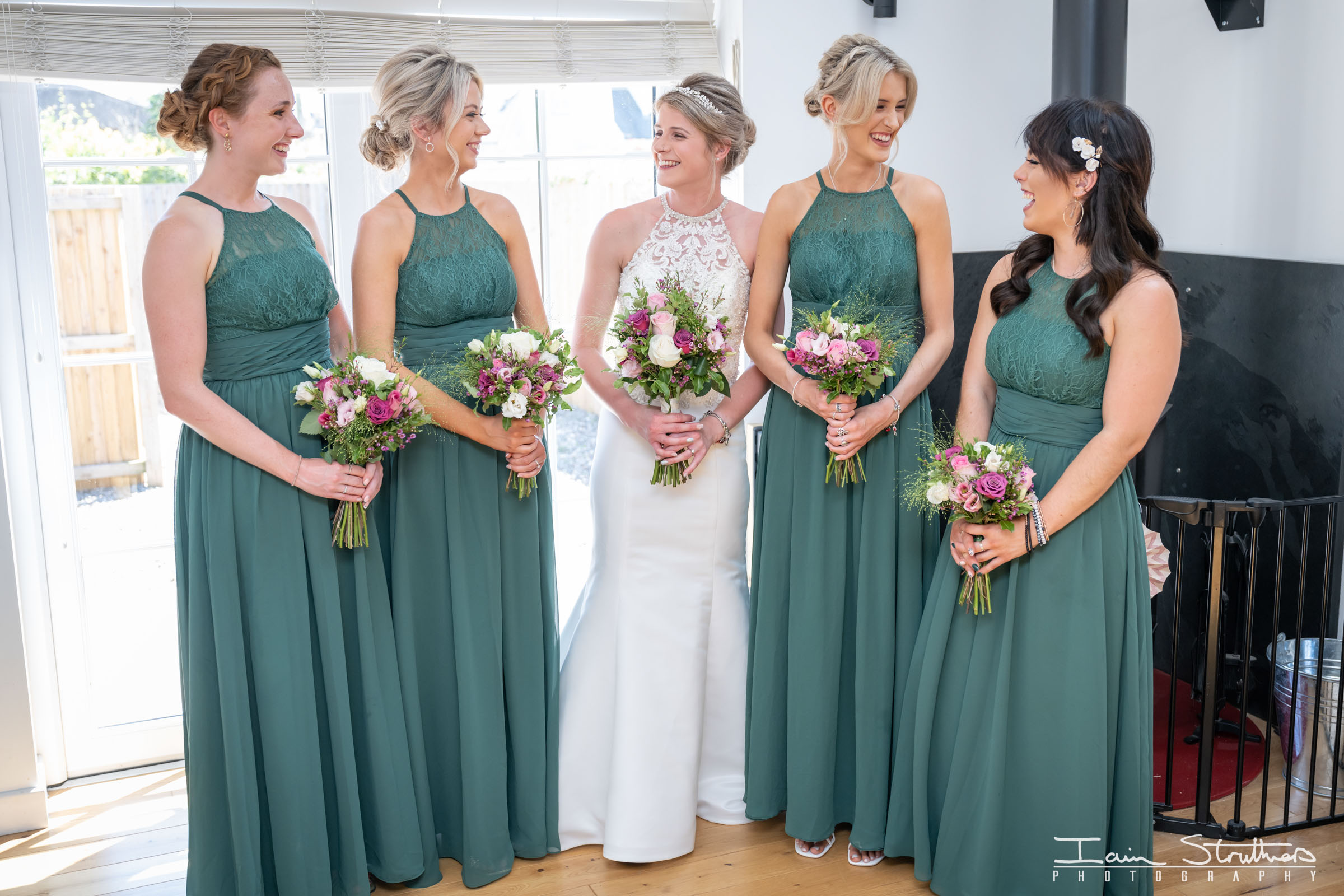 Lauren & Gavin wedding photograph 8