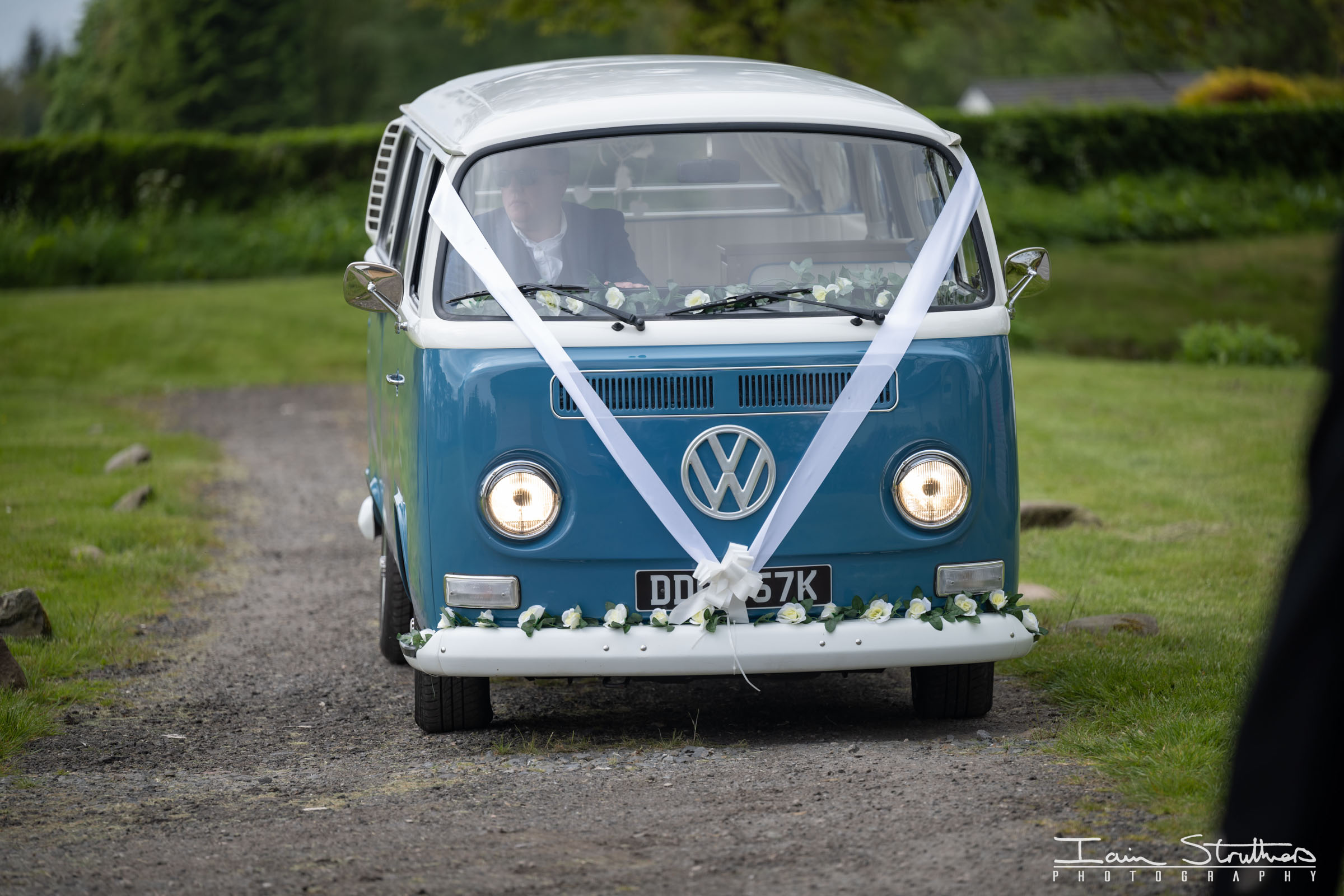 Laura & Lauren wedding photograph 5