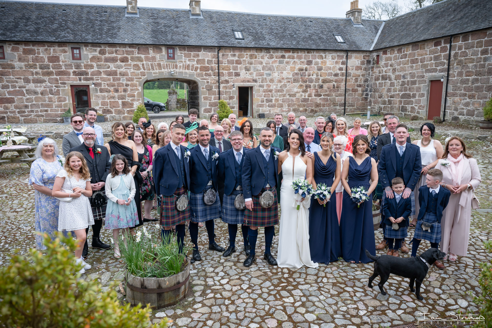 Laura & Neil wedding photograph 23