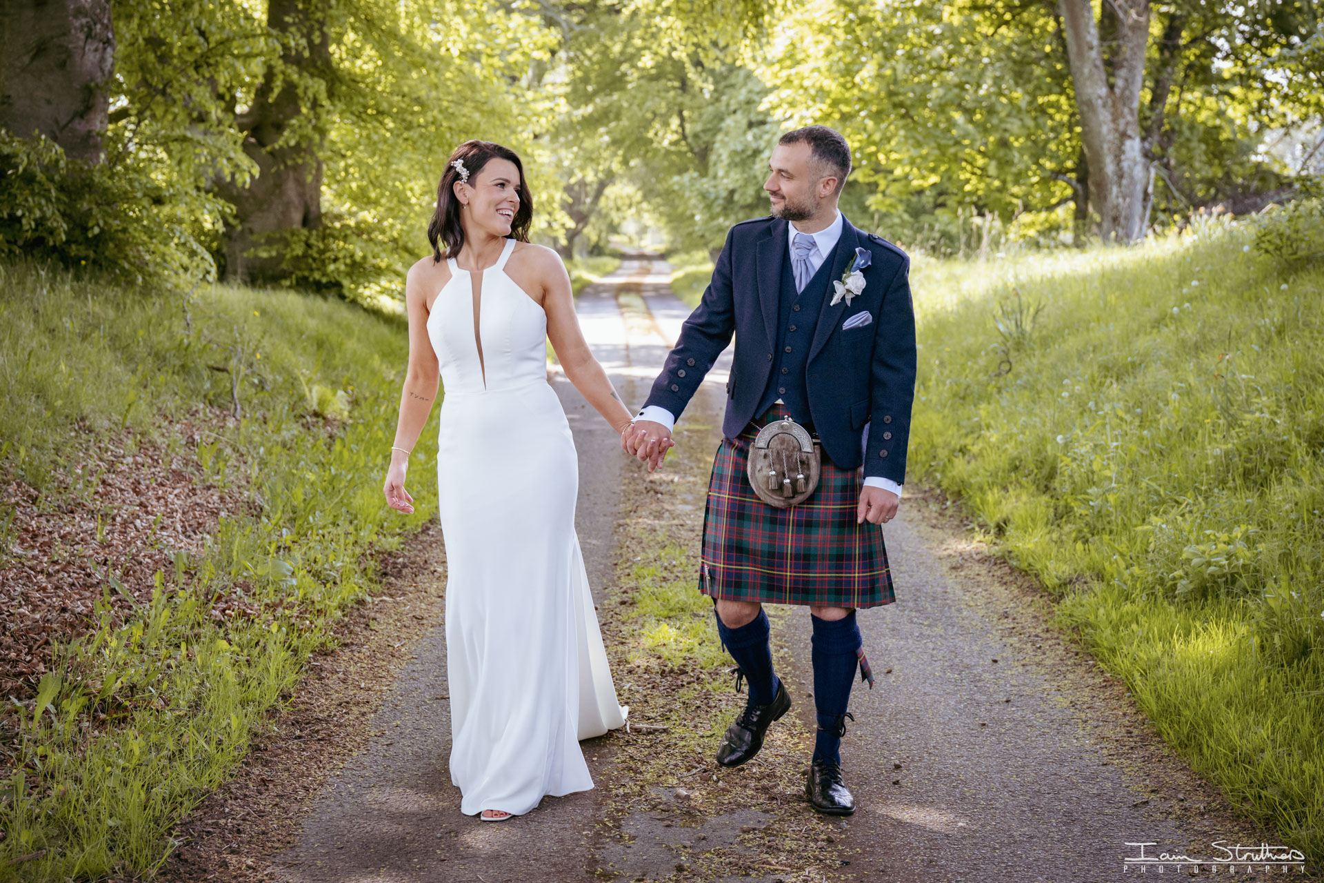 Laura & Neil wedding photograph 40
