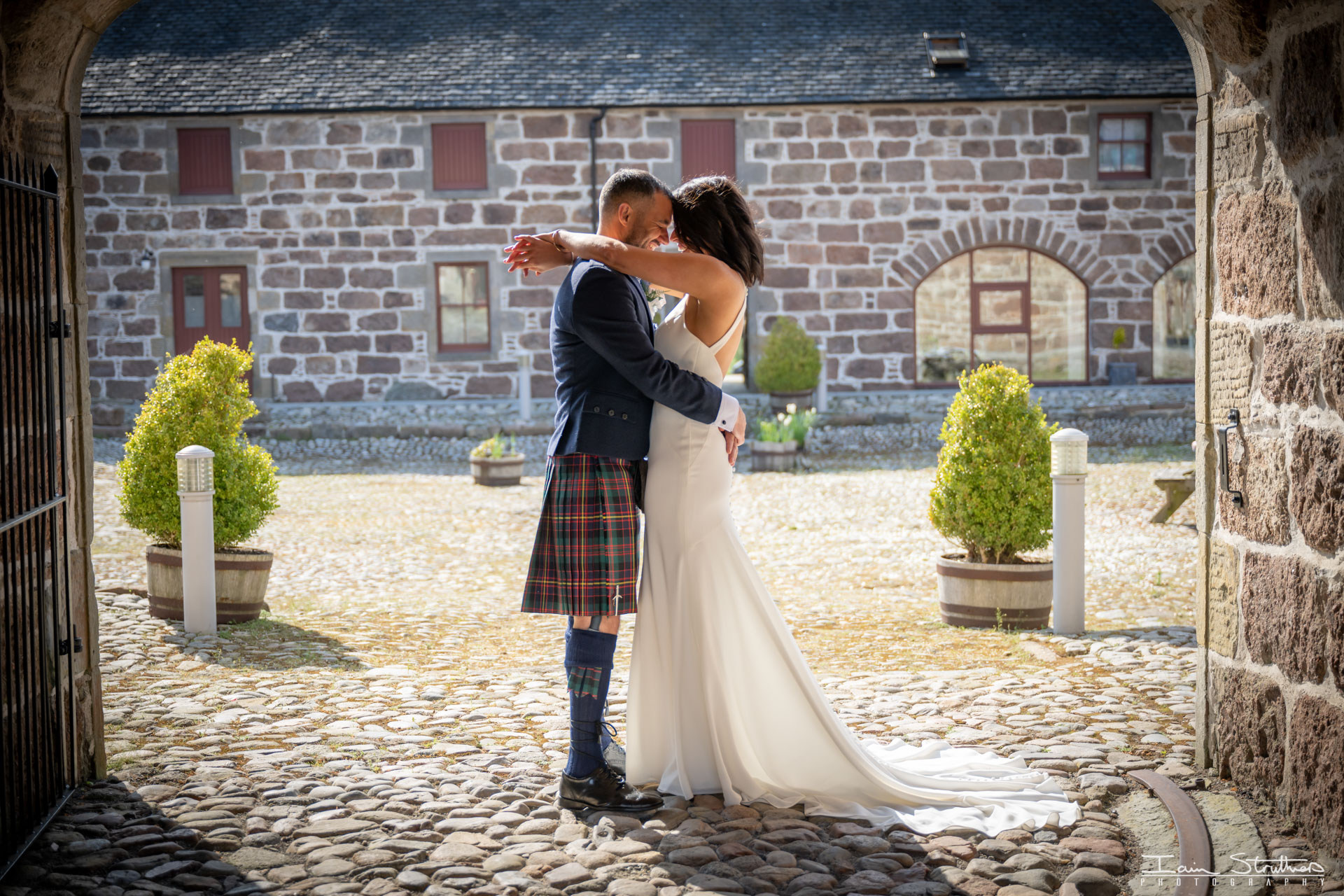 Laura & Neil wedding photograph 41
