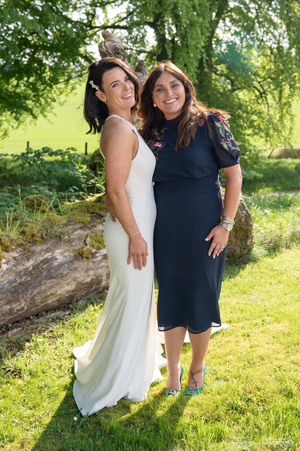 Laura & Neil wedding photograph 43