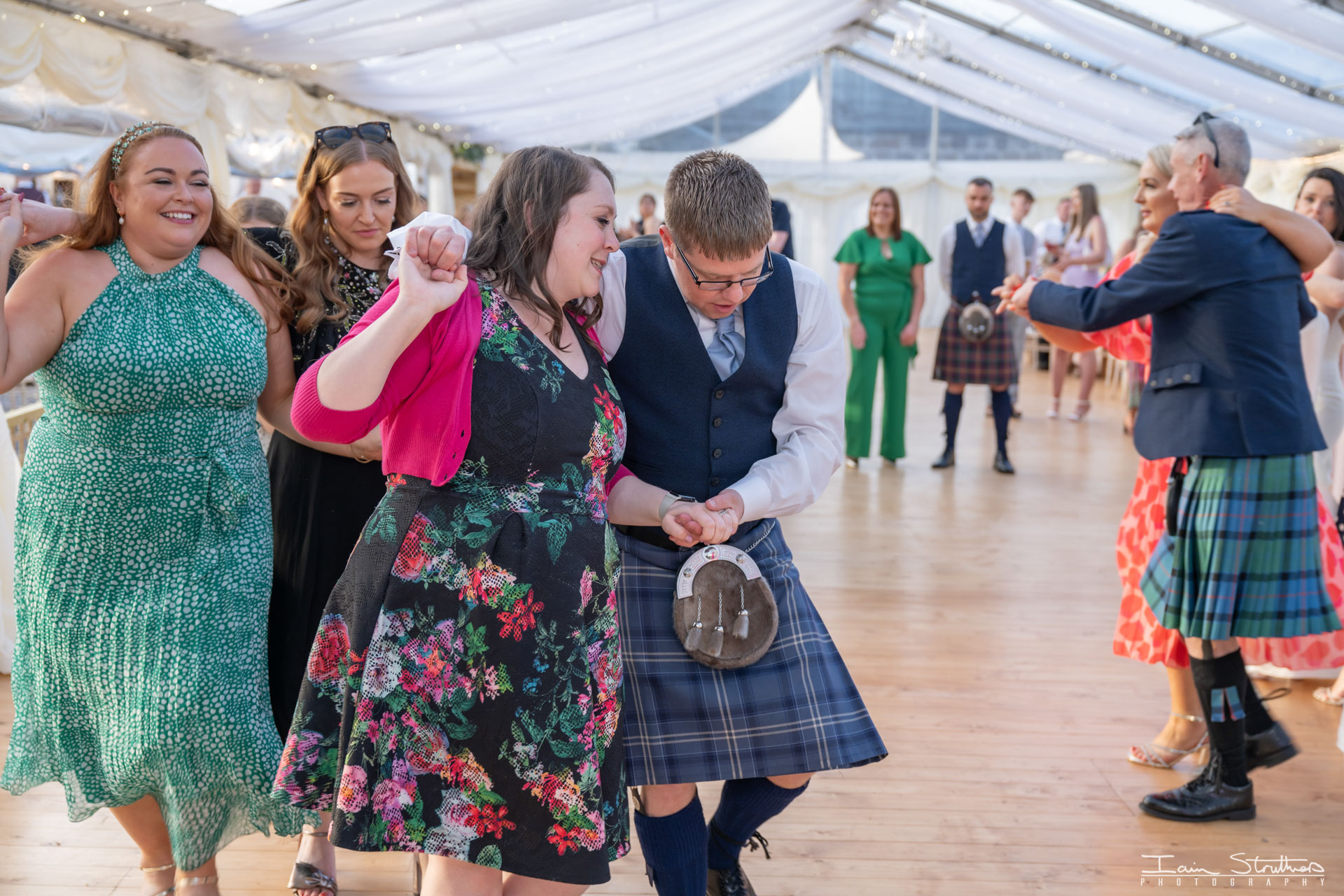 Laura & Neil wedding photograph 52