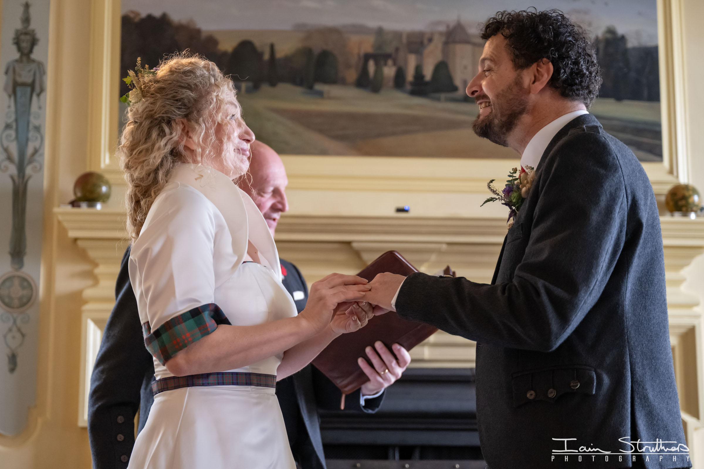 Miriam & Ruaraidh wedding photograph 26