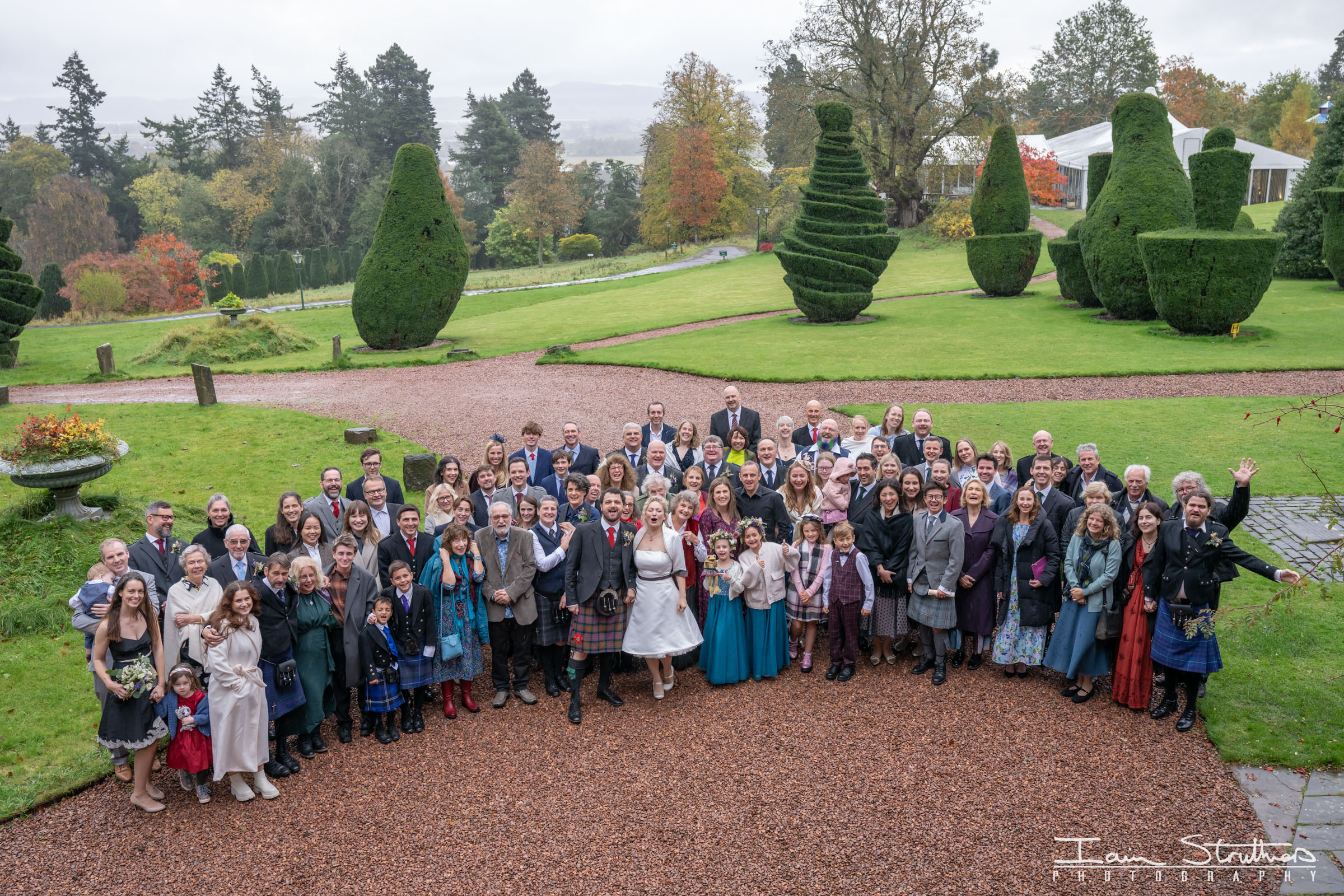 Miriam & Ruaraidh wedding photograph 36