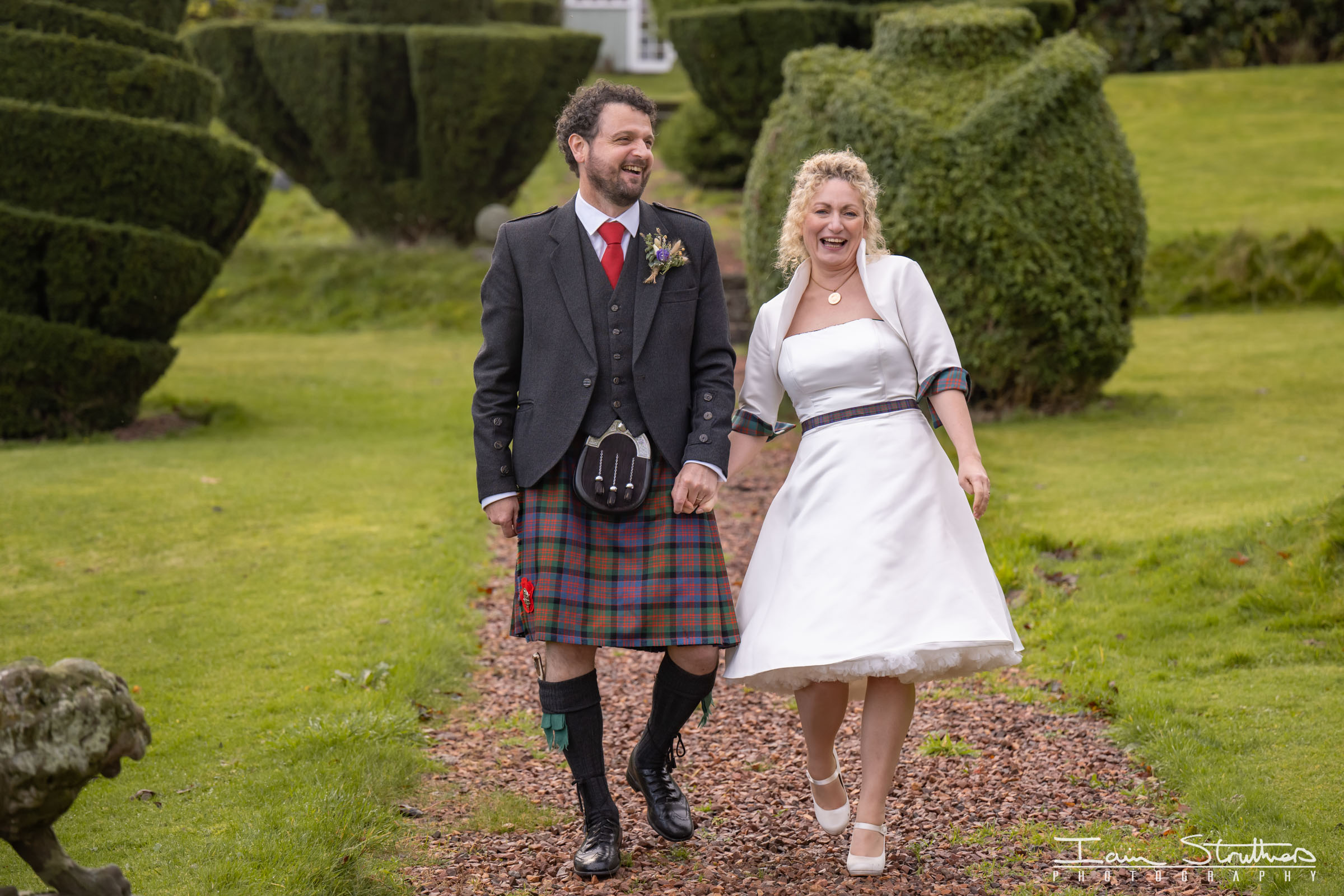 Miriam & Ruaraidh wedding photograph 61