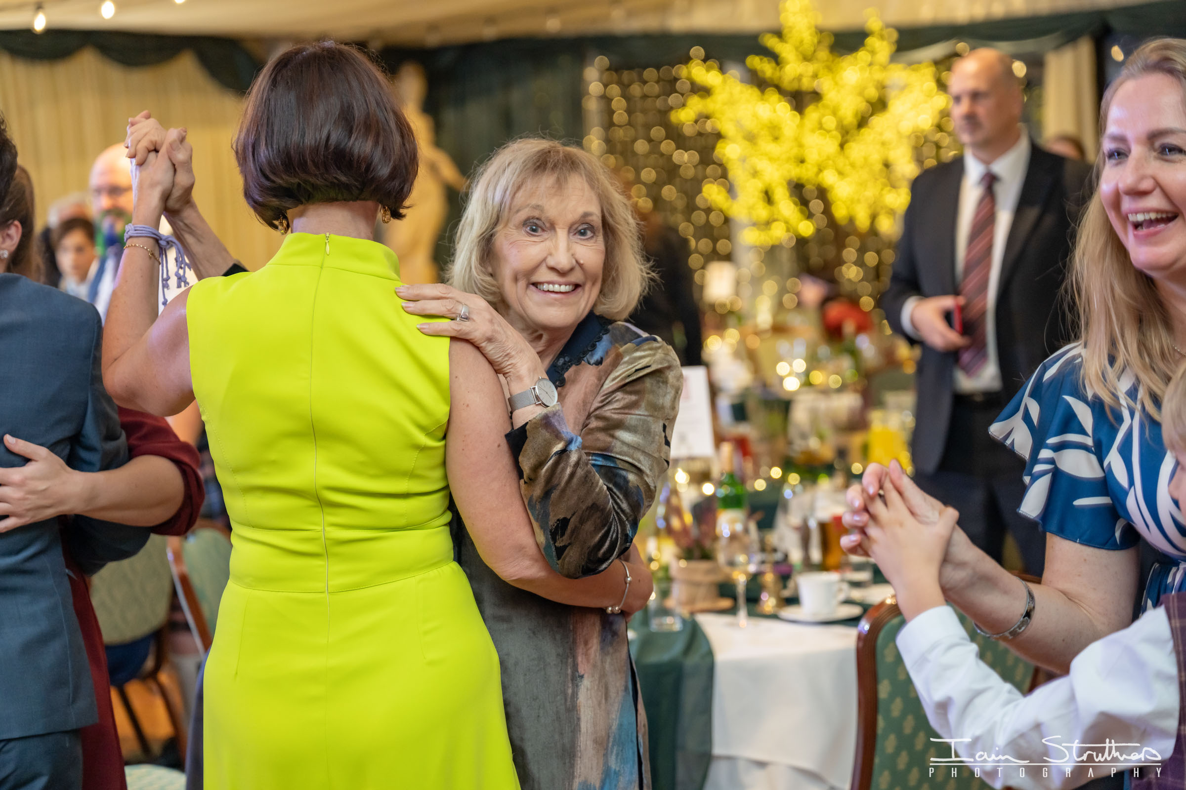 Miriam & Ruaraidh wedding photograph 95
