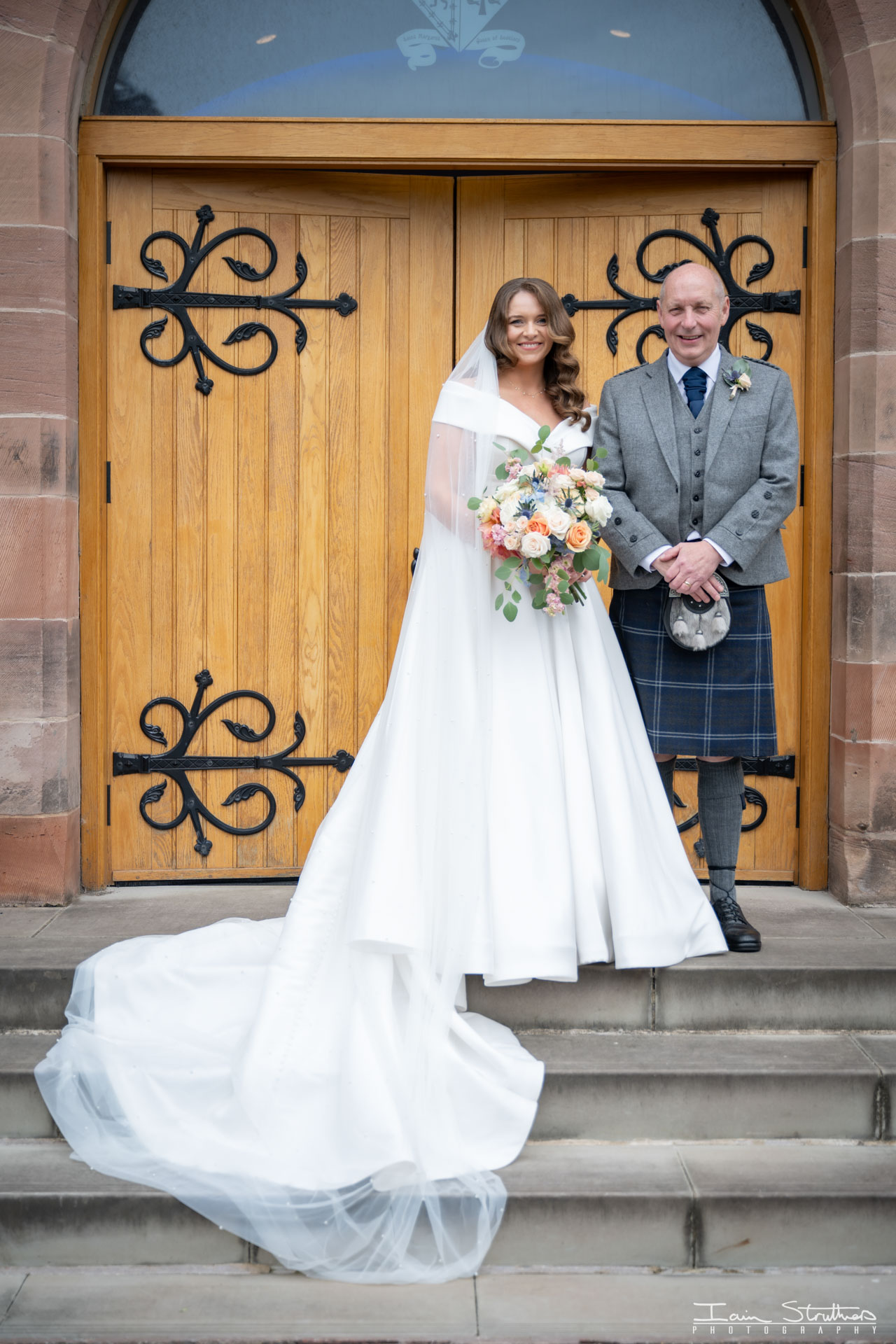 Allana & Paul wedding photograph 16